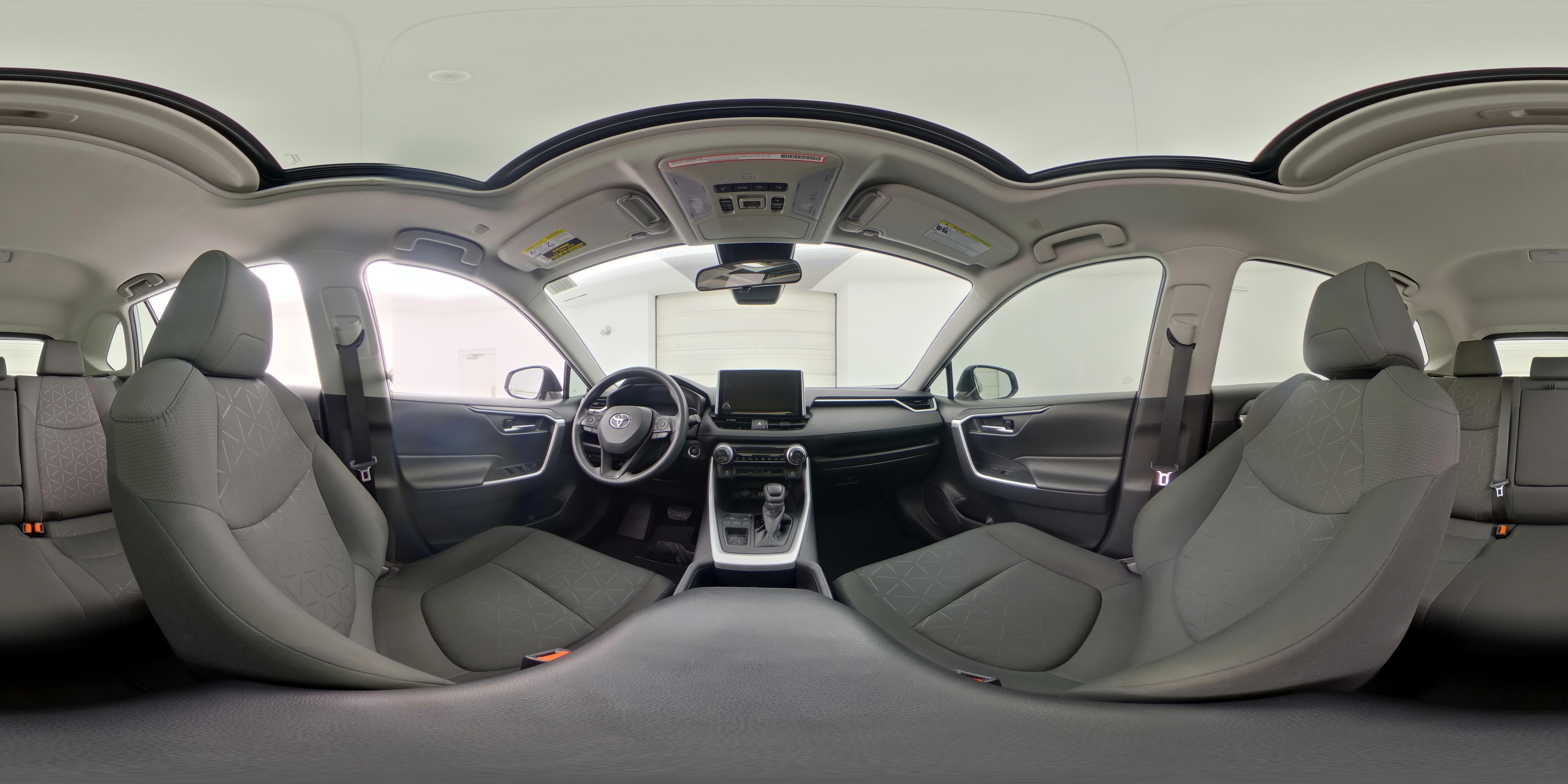 2024 Toyota RAV4 XLE - Photo 26