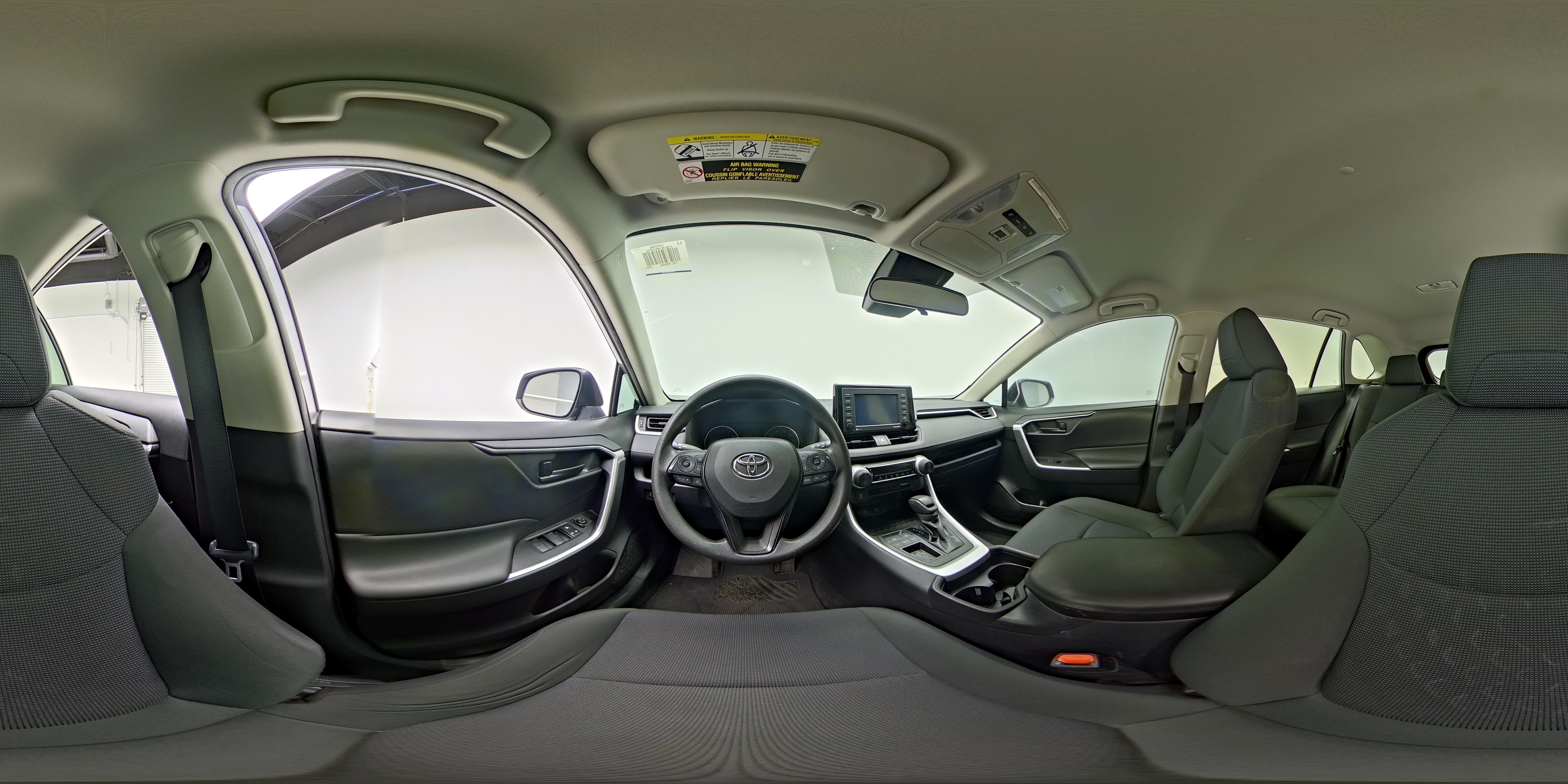 2021 Toyota RAV4 LE - Photo 26