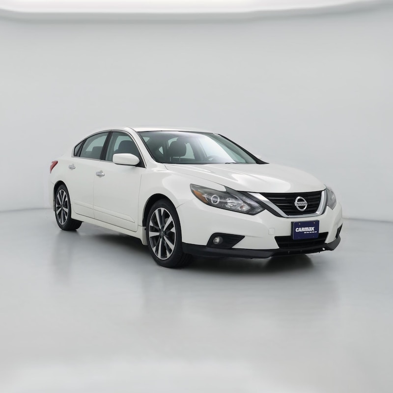 2016 Nissan Altima SR