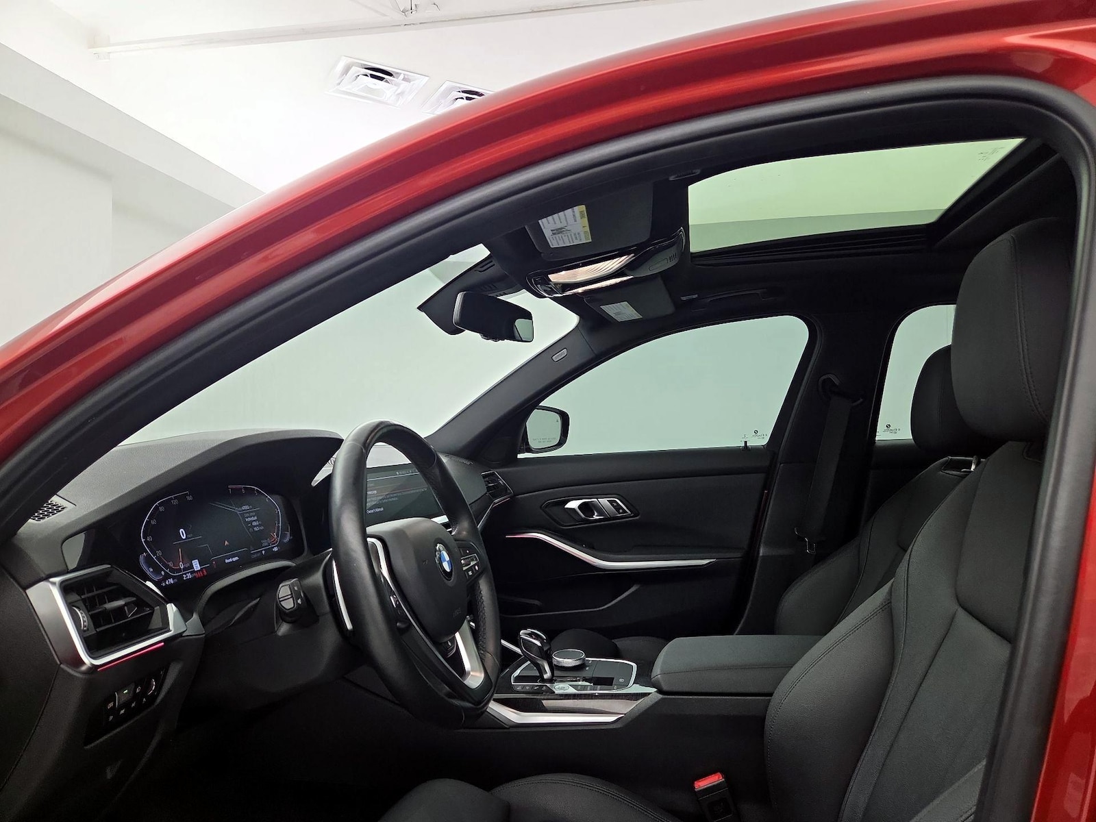 Sunroof(s) & Overhead Airbags