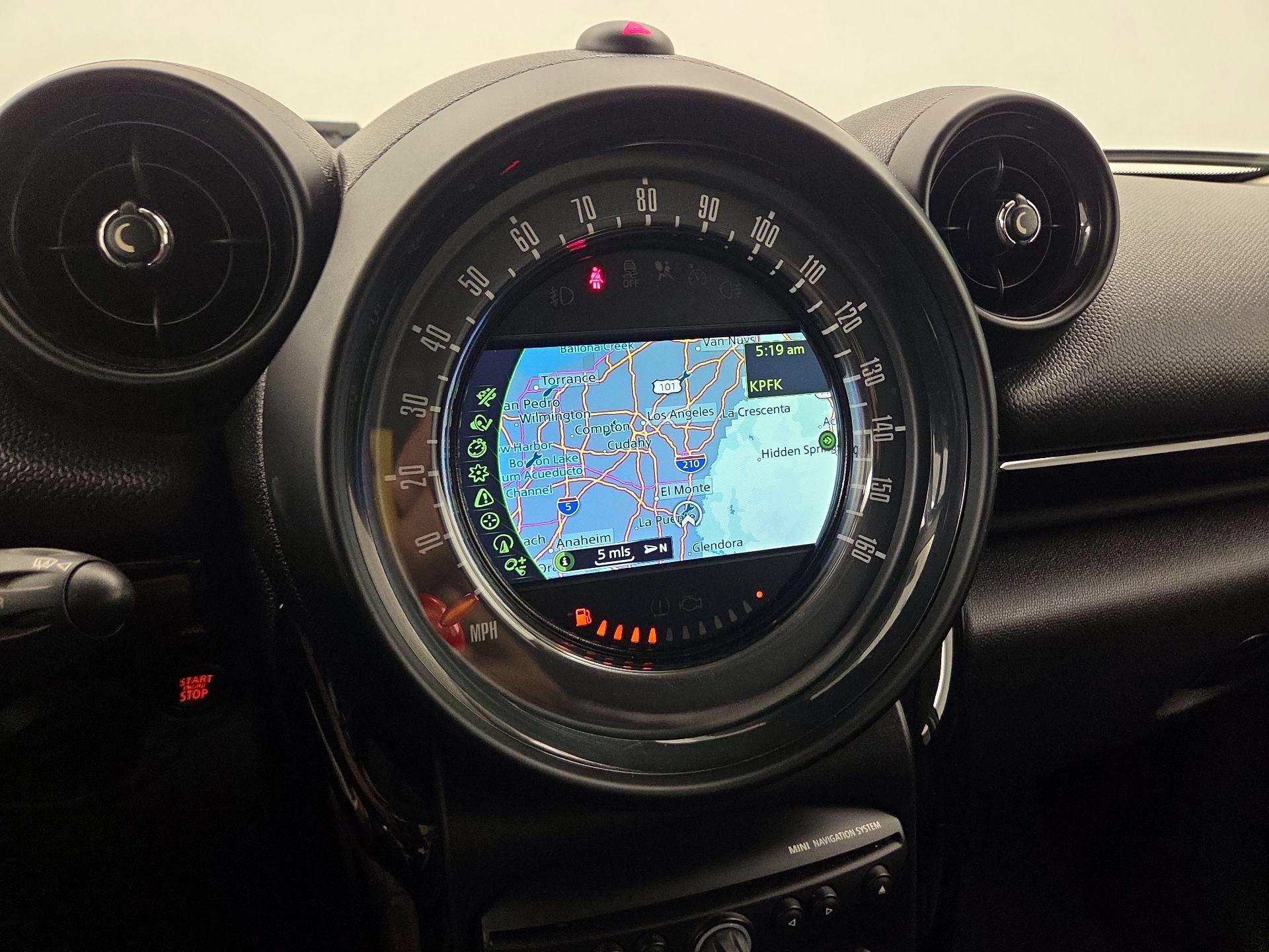 Thumbnail: 2016 MINI Cooper Countryman - 13