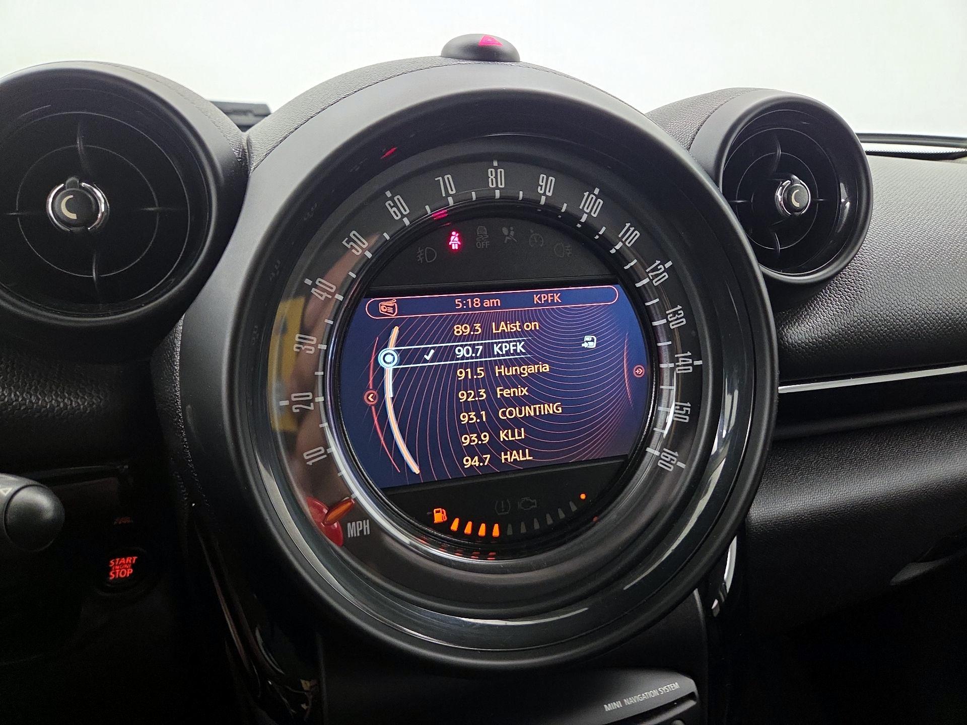 Thumbnail: 2016 MINI Cooper Countryman - 14