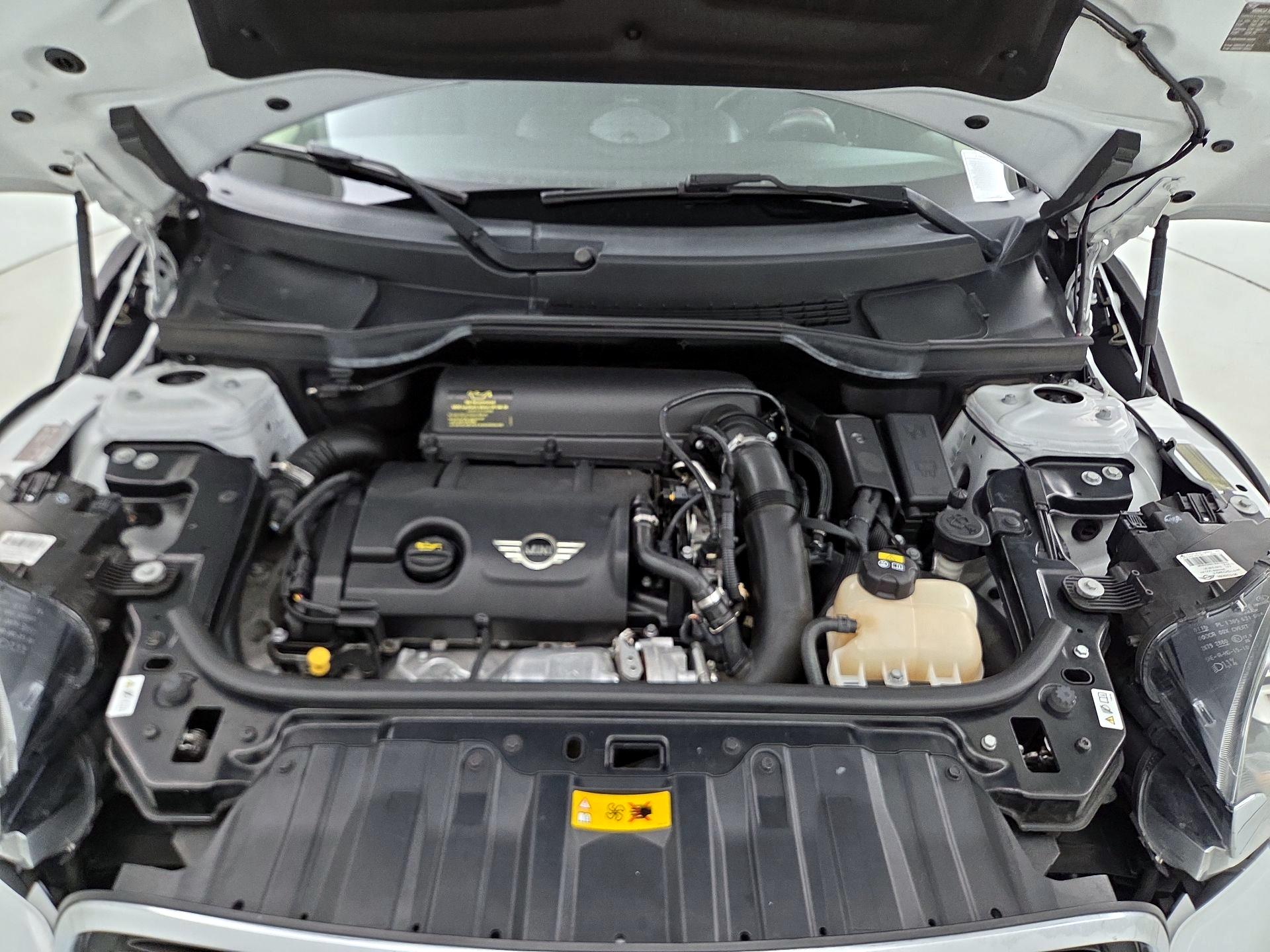 Thumbnail: 2016 MINI Cooper Countryman - 20