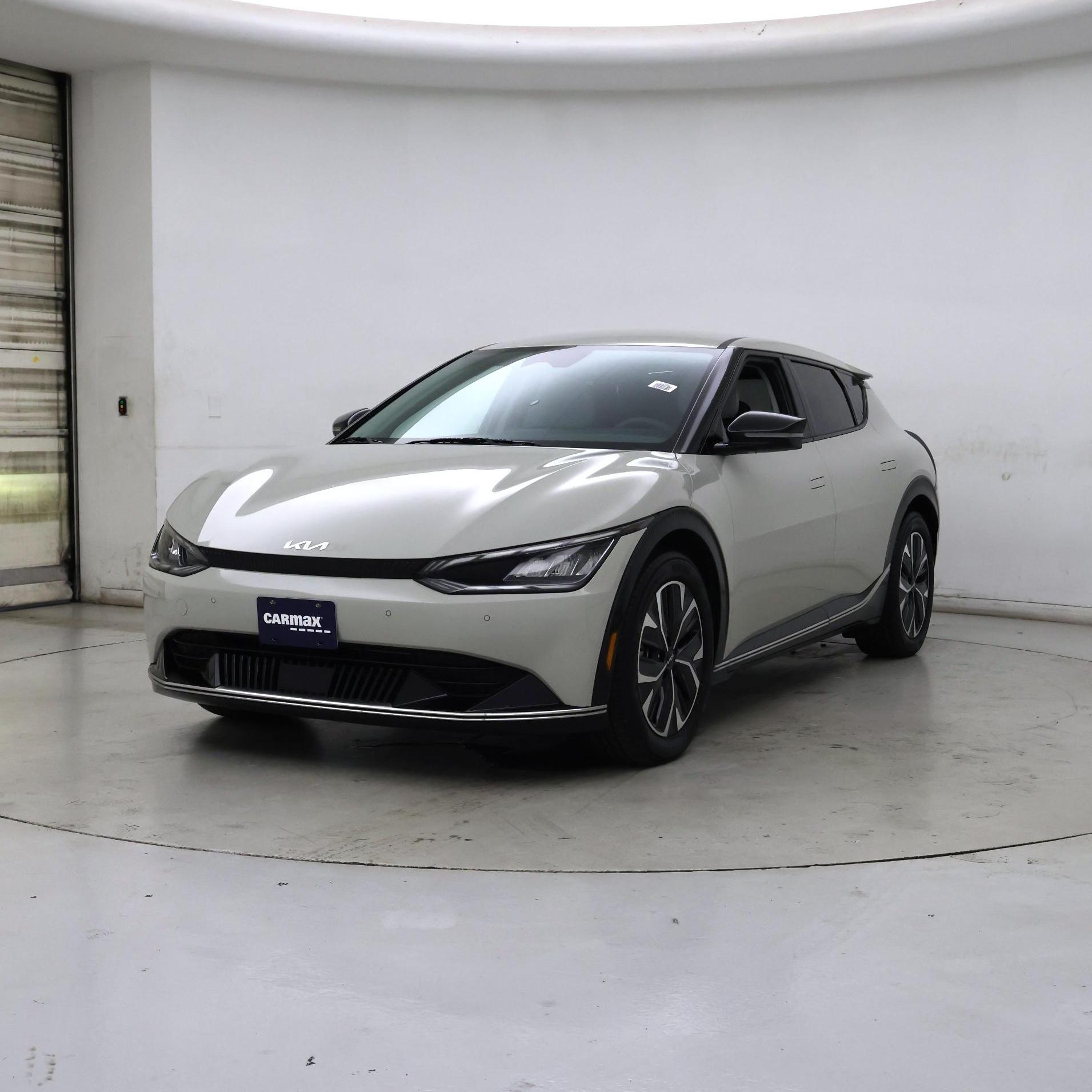 Thumbnail: 2022 Kia EV6 - 4