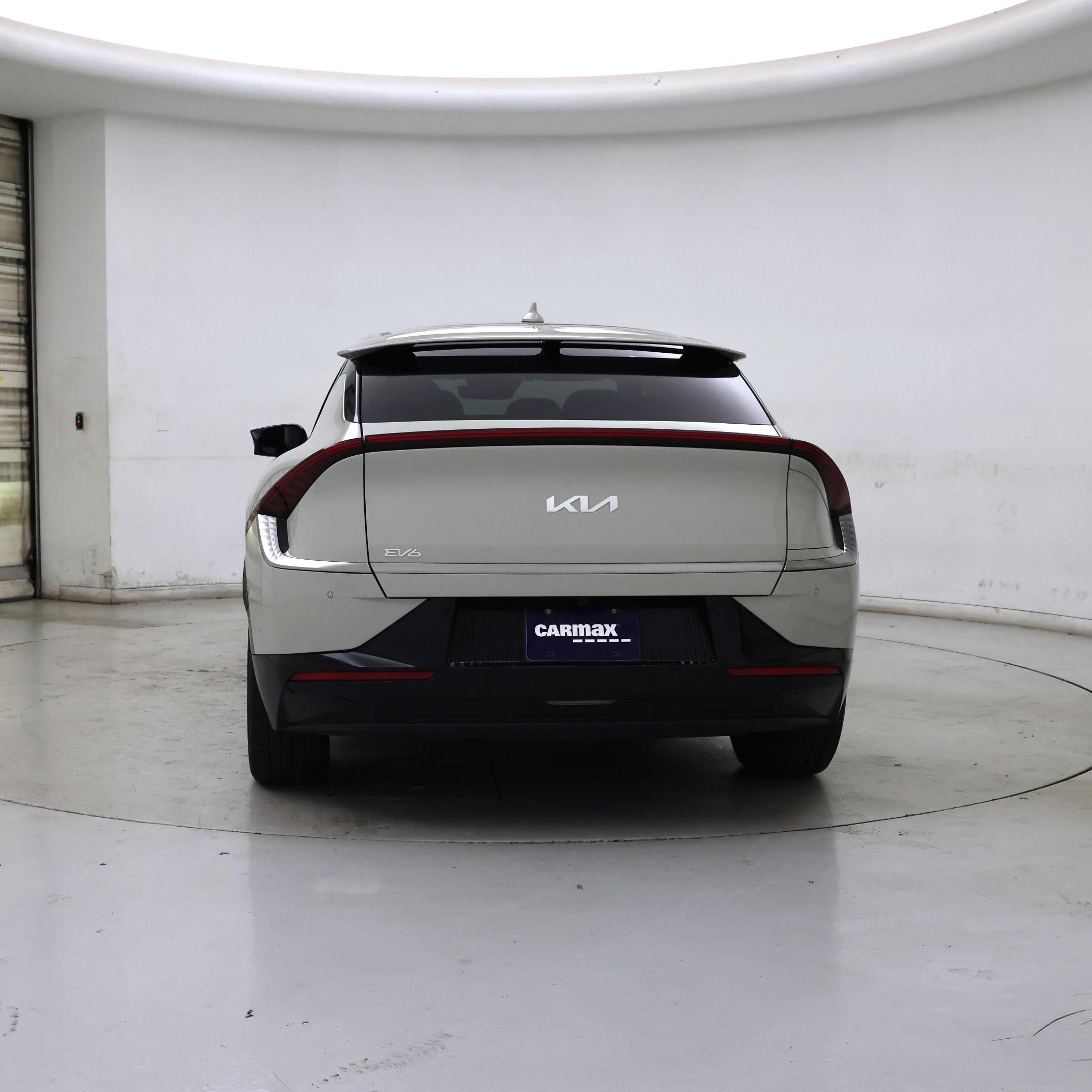 Thumbnail: 2022 Kia EV6 - 6