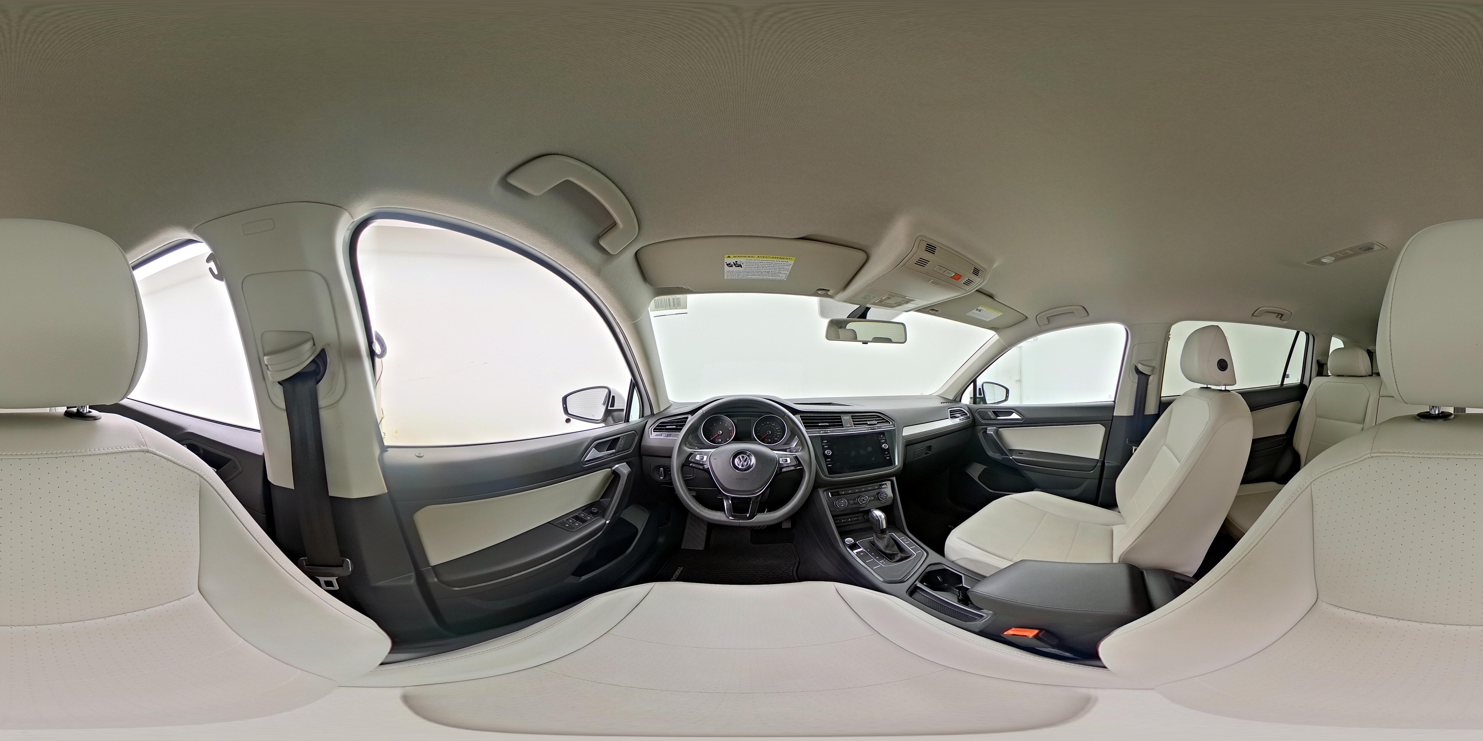 2020 Volkswagen Tiguan SE - Photo 26