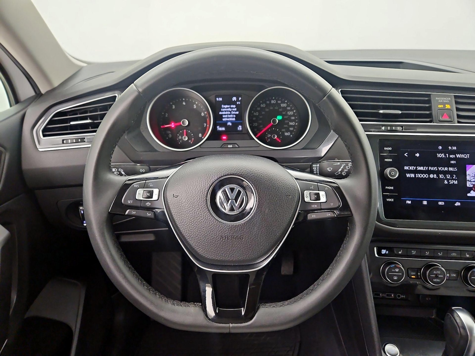 2020 Volkswagen Tiguan SE - Photo 11