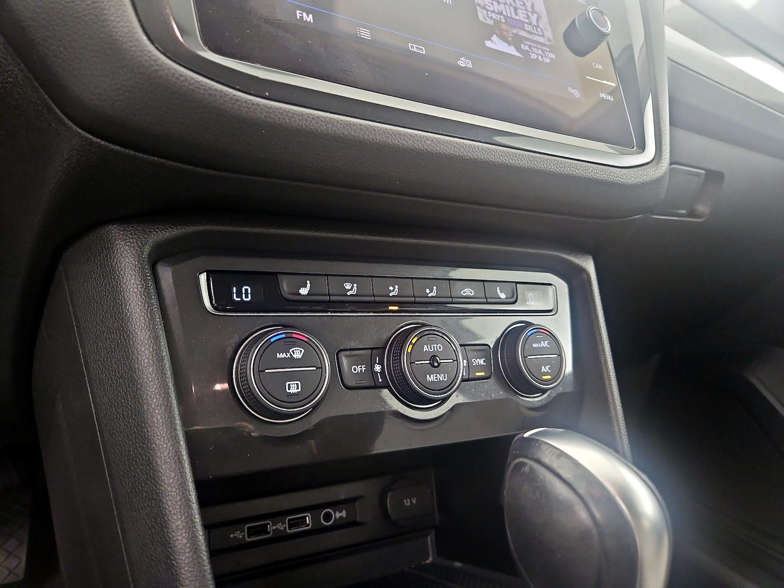 2020 Volkswagen Tiguan SE - Photo 17