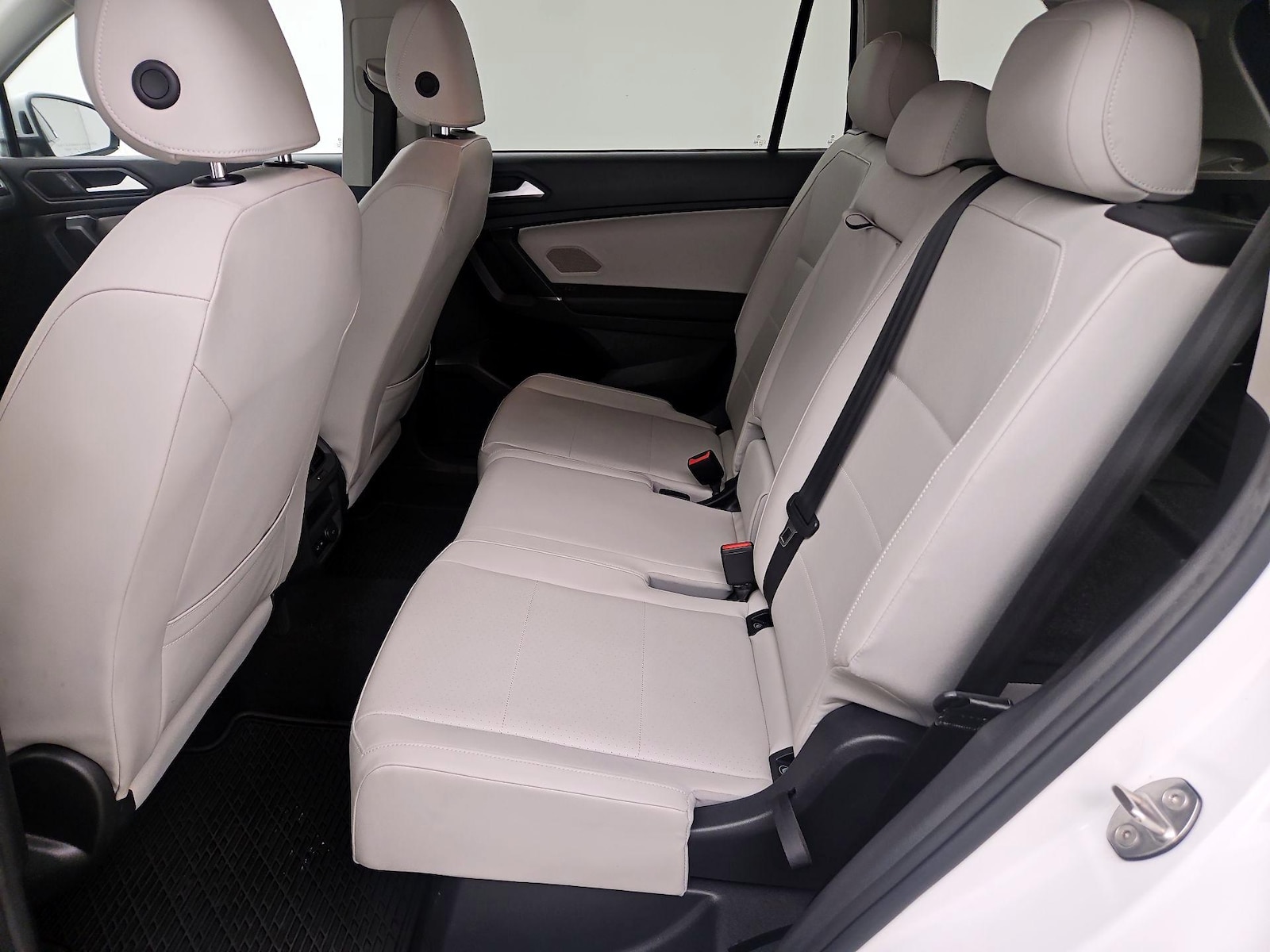 2020 Volkswagen Tiguan SE - Photo 20
