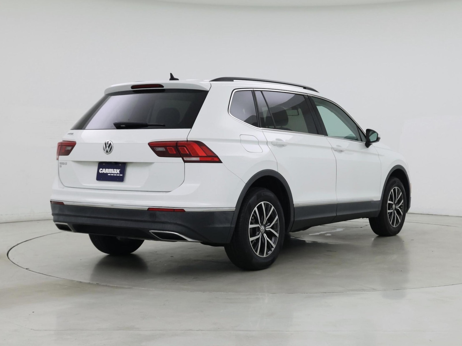 2020 Volkswagen Tiguan SE - Photo 9