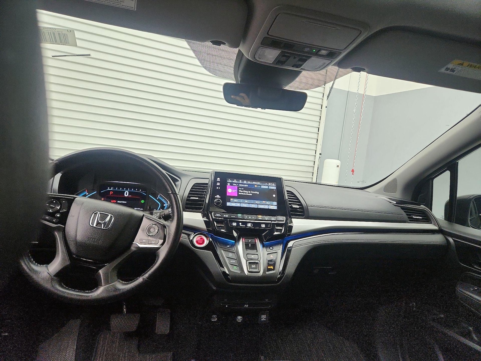 2023 Honda Odyssey Touring - Photo 10