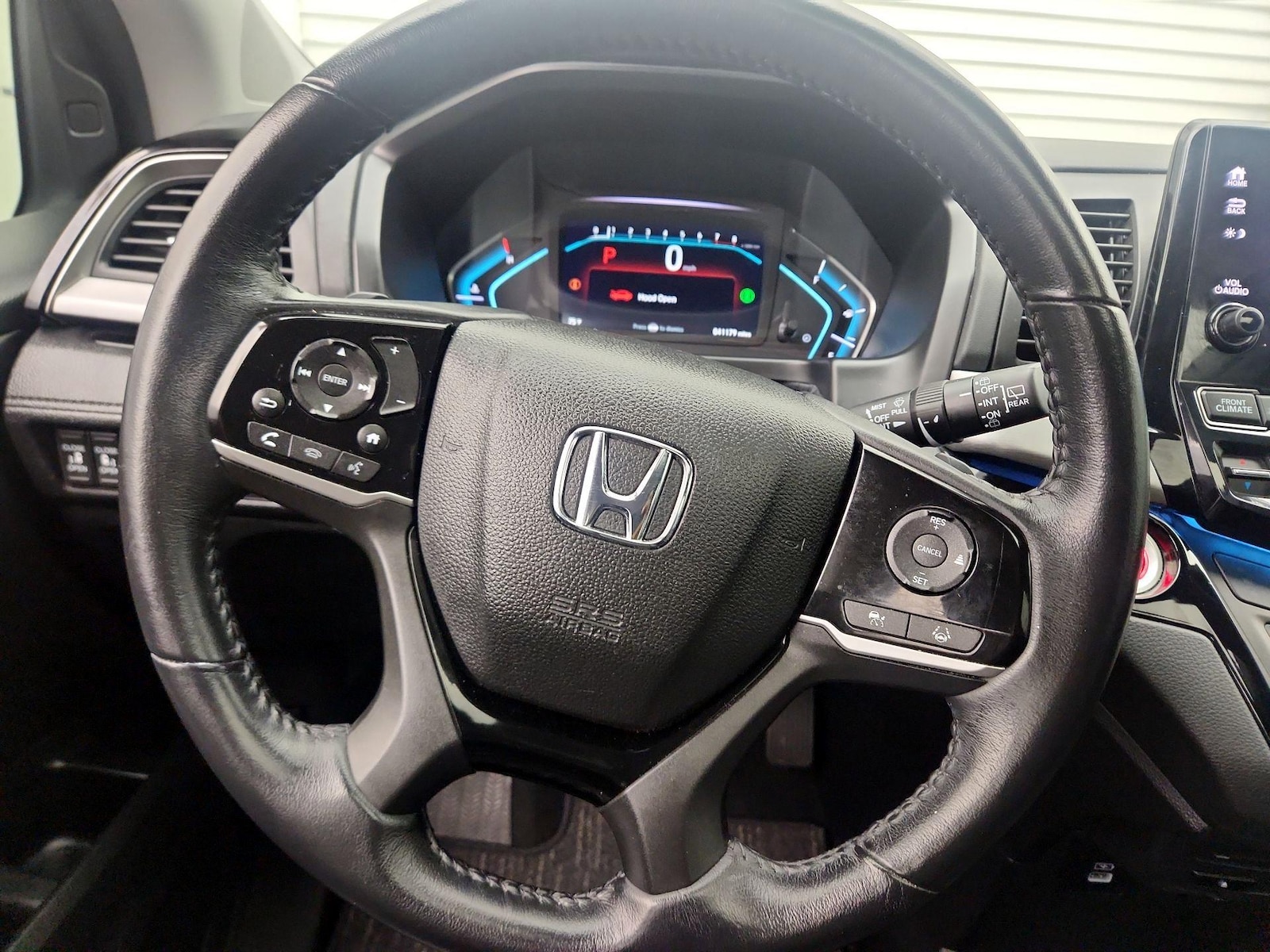2023 Honda Odyssey Touring - Photo 11