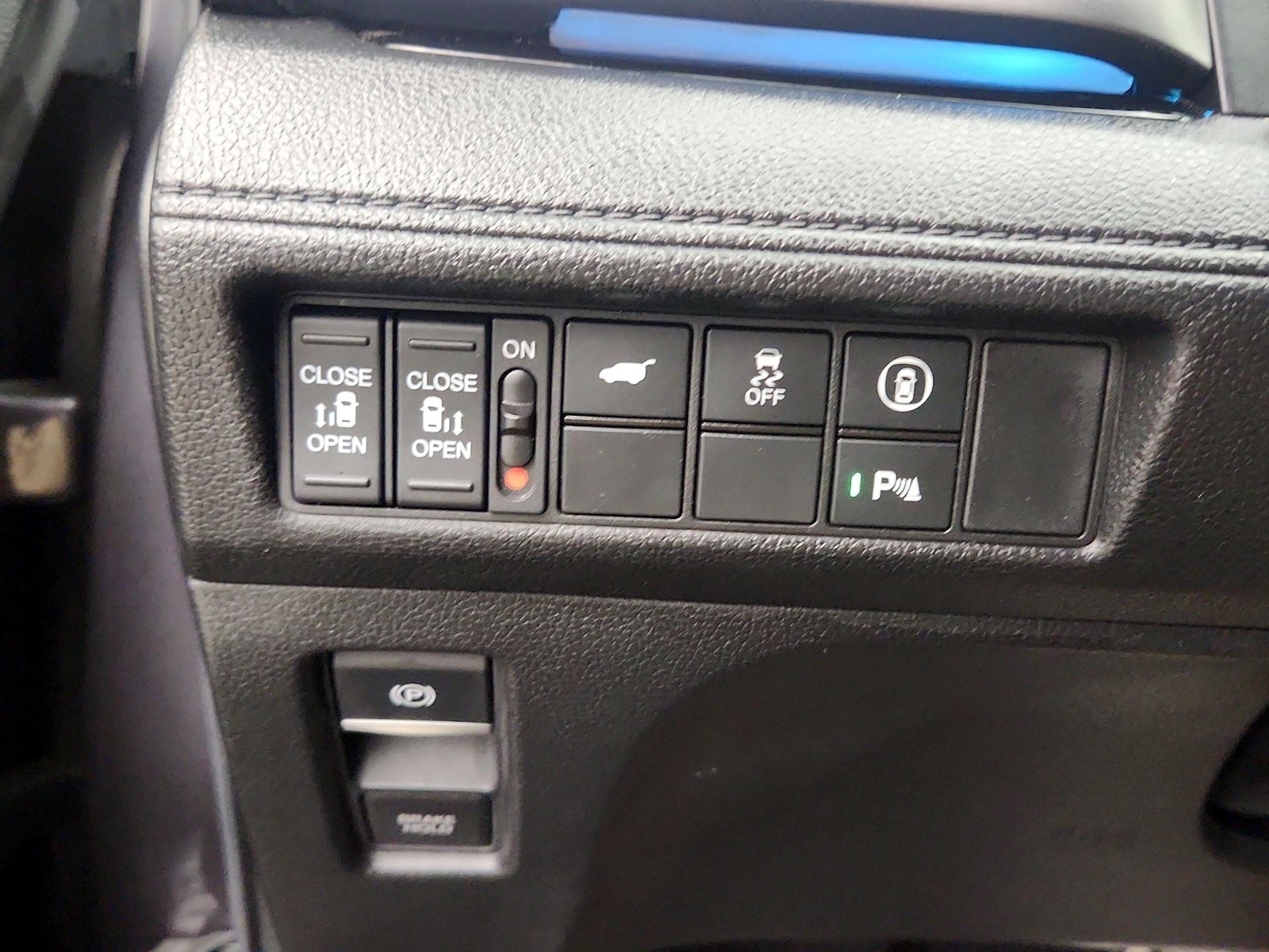 2023 Honda Odyssey Touring - Photo 14