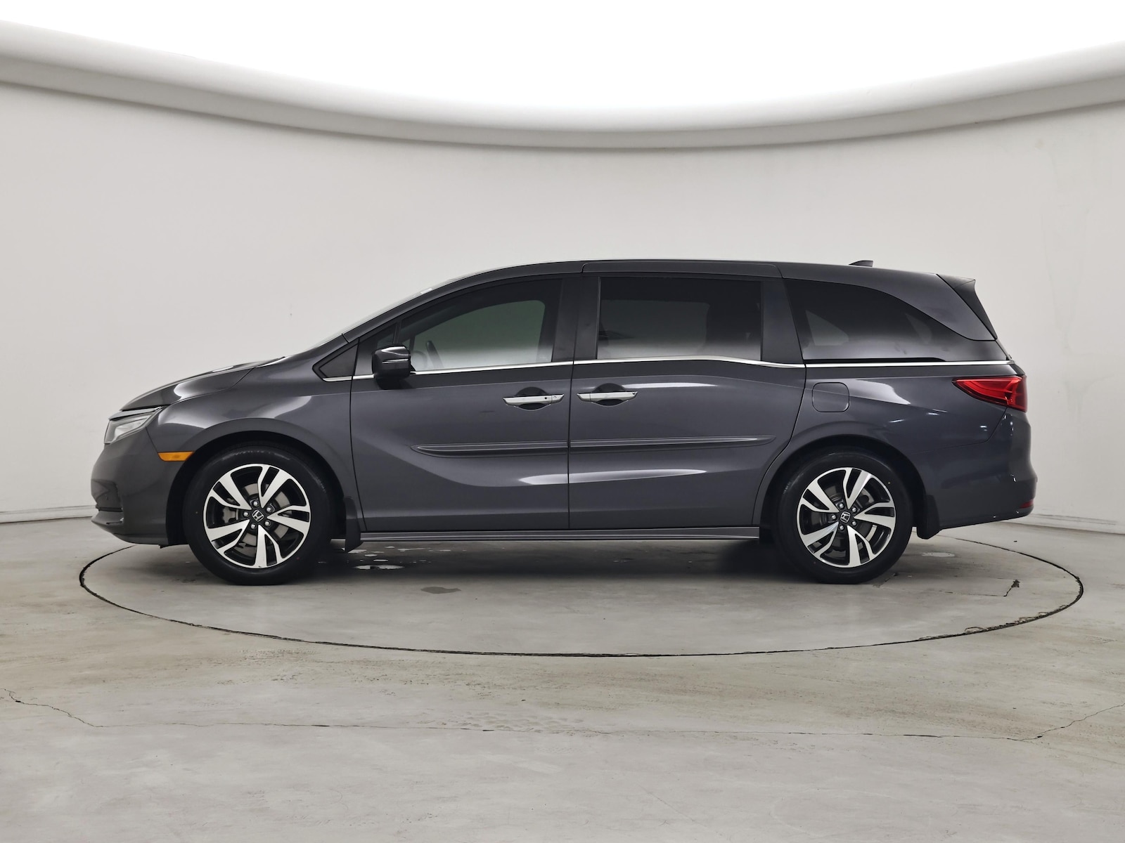 2023 Honda Odyssey Touring - Photo 4