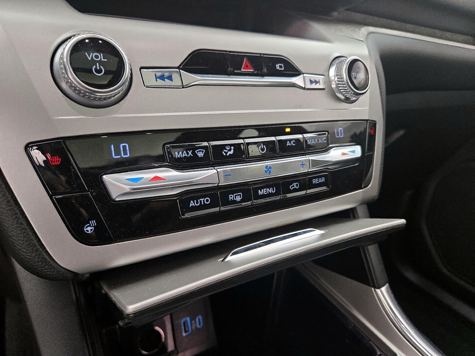2021 Ford Explorer TIMBERLINE - Photo 18