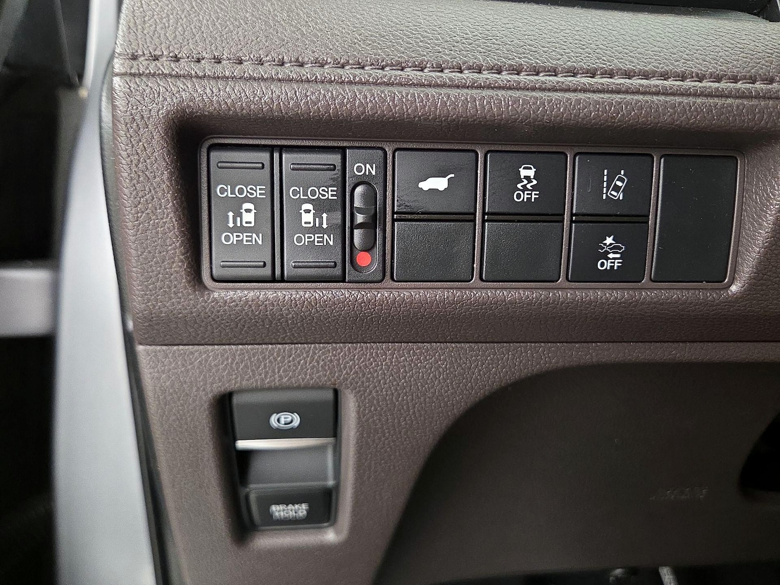 2020 Honda Odyssey EX-L - Photo 14