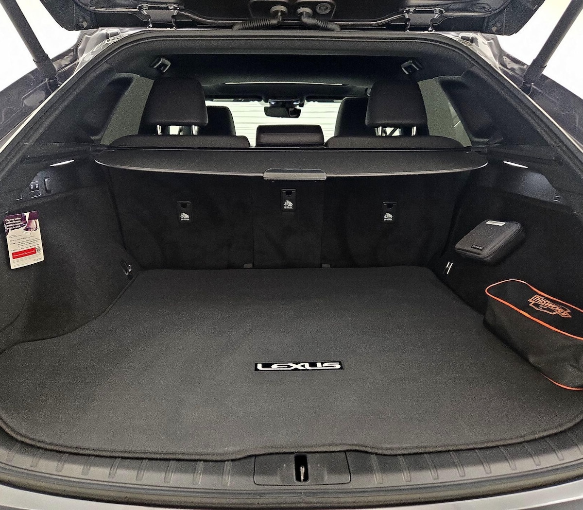 Trunk/Cargo (Seats Up)