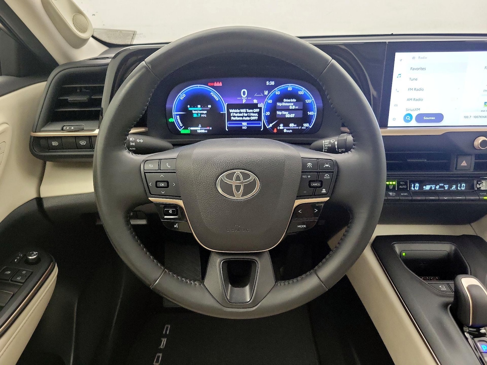 2023 Toyota Crown Limited - Photo 11