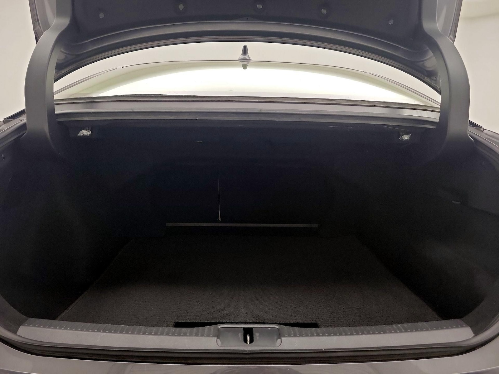 2023 Toyota Crown Limited - Photo 22