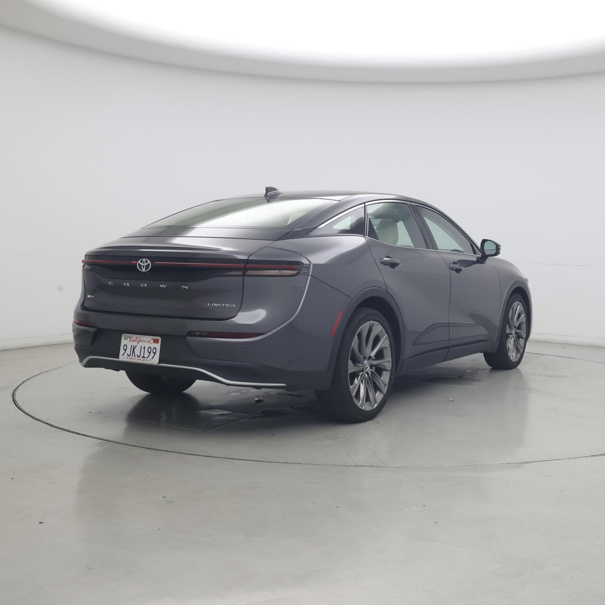 Thumbnail: 2023 Toyota Crown - 8