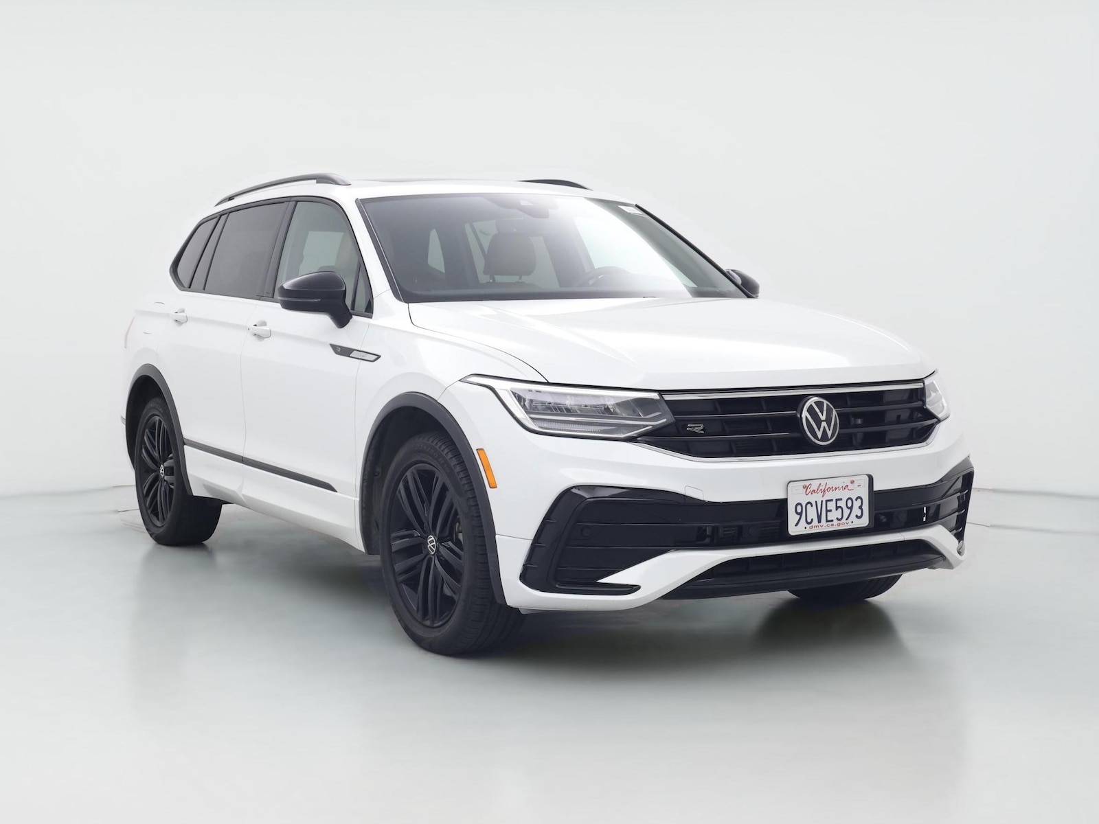2022 Volkswagen Tiguan SE R-LINE BLACK - Photo 1