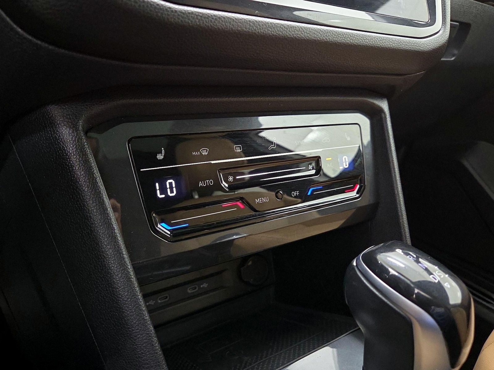 2022 Volkswagen Tiguan SE R-LINE BLACK - Photo 17