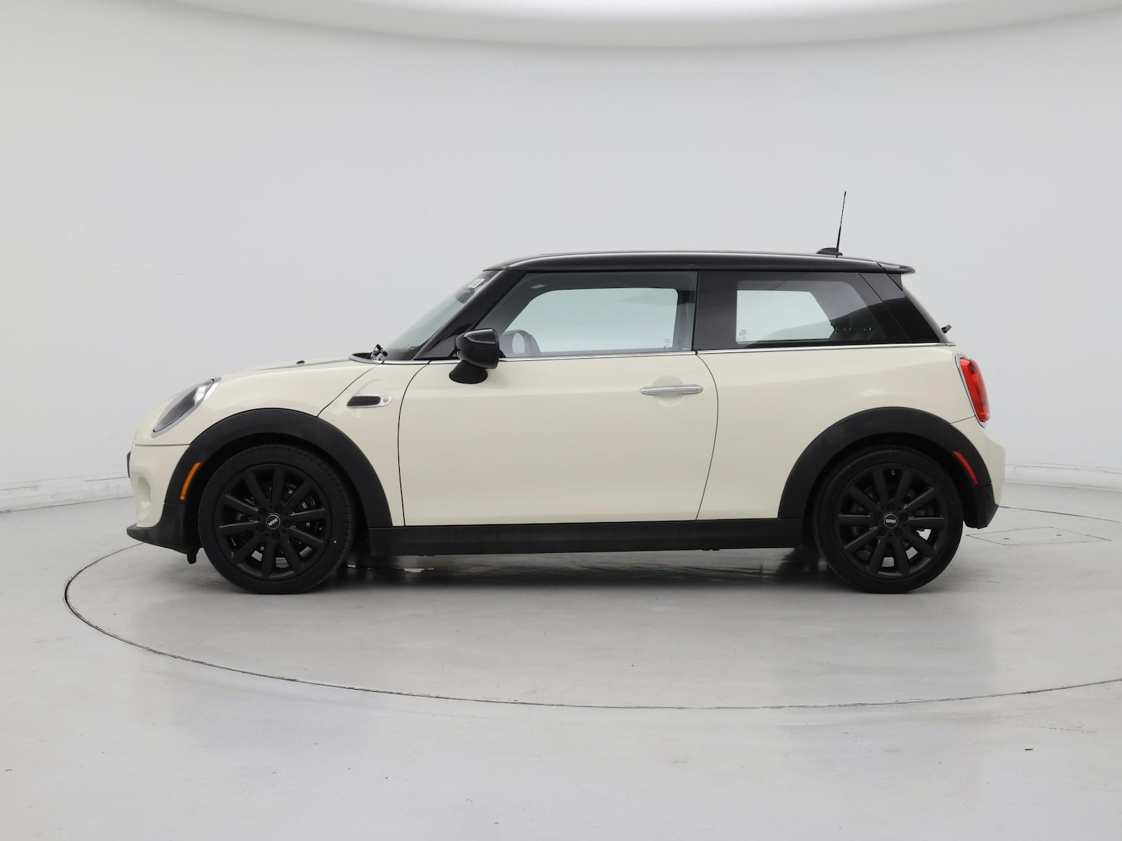 2020 MINI Hardtop 2 Door Oxford Edition - Photo 4