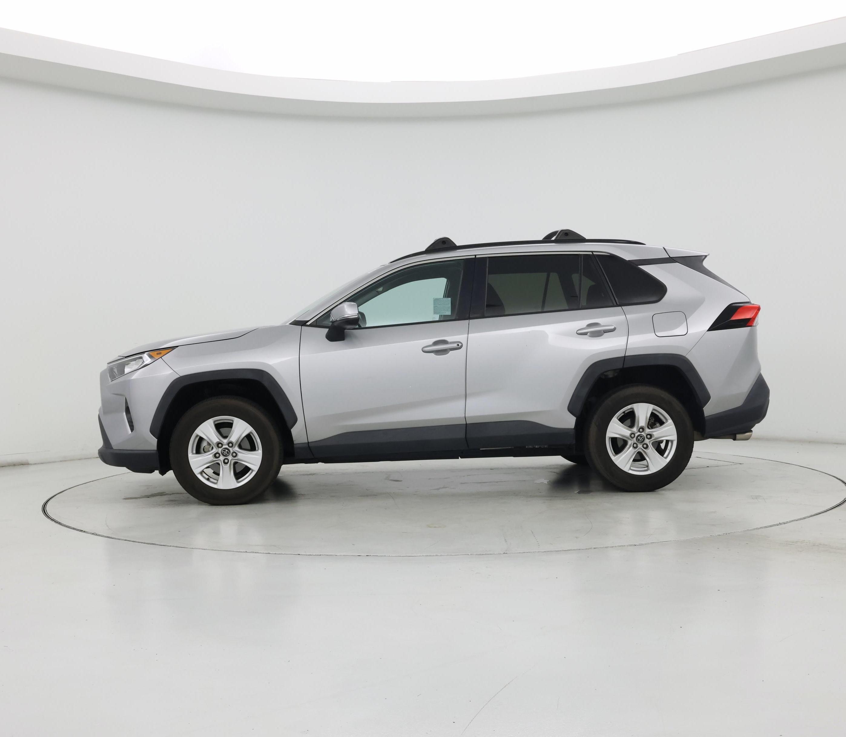 Thumbnail: 2020 Toyota RAV4 - 3