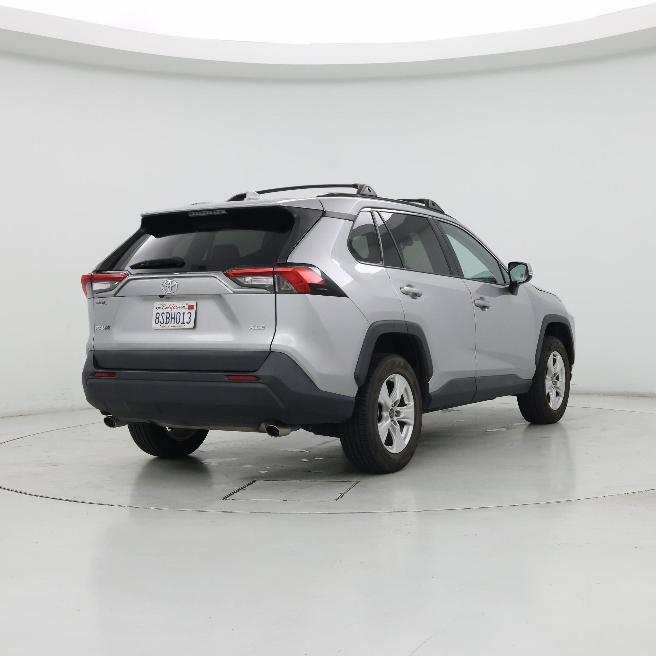 Thumbnail: 2020 Toyota RAV4 - 8
