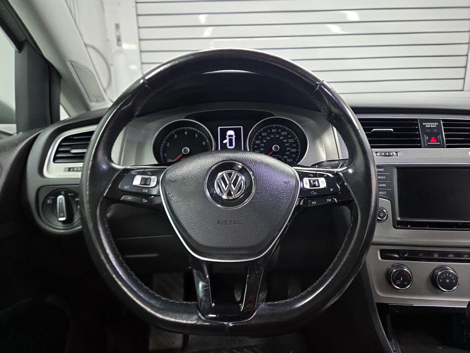 2016 Volkswagen Golf SportWagen TSI SE - Photo 11