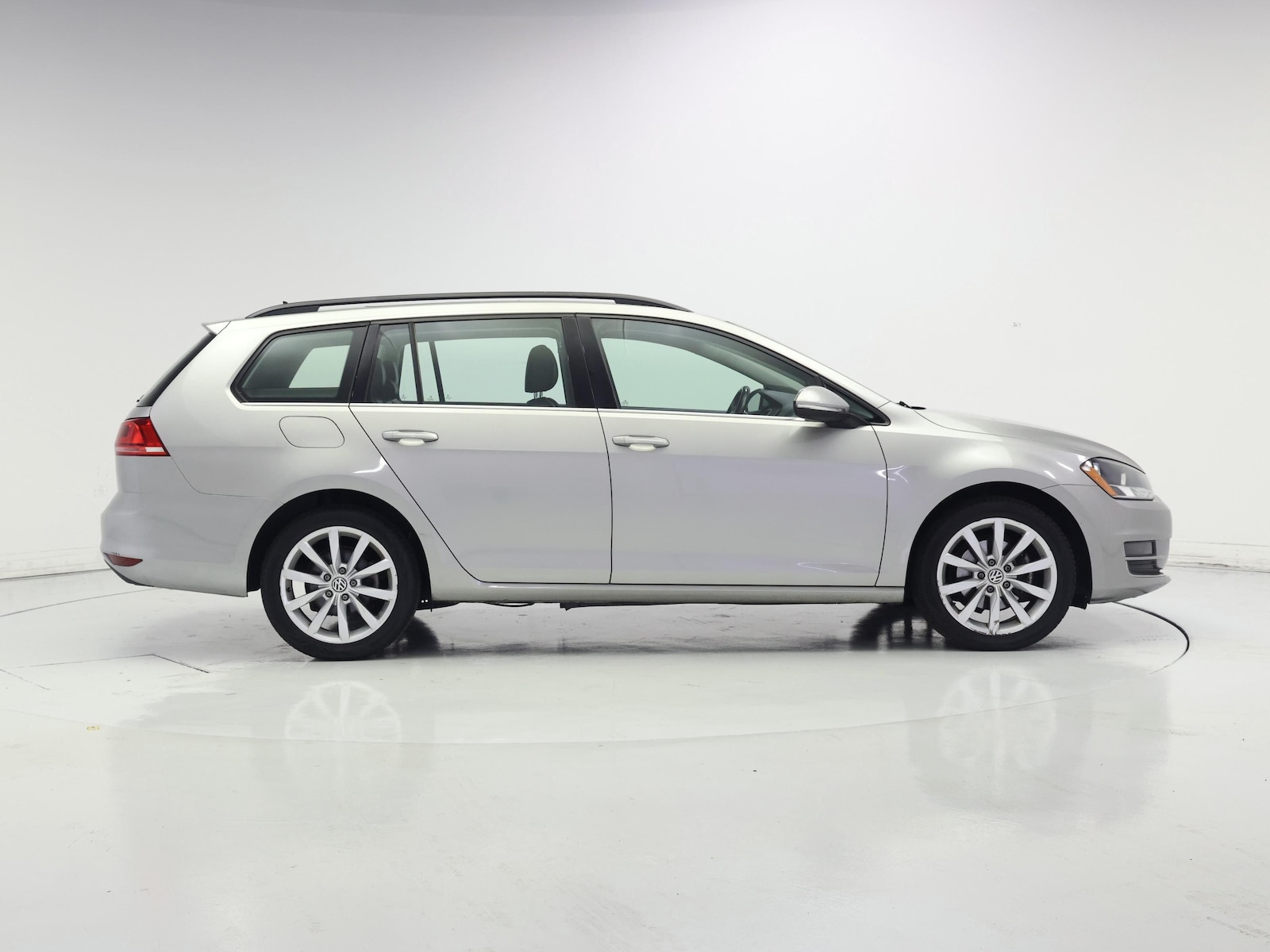 2016 Volkswagen Golf SportWagen TSI SE - Photo 8