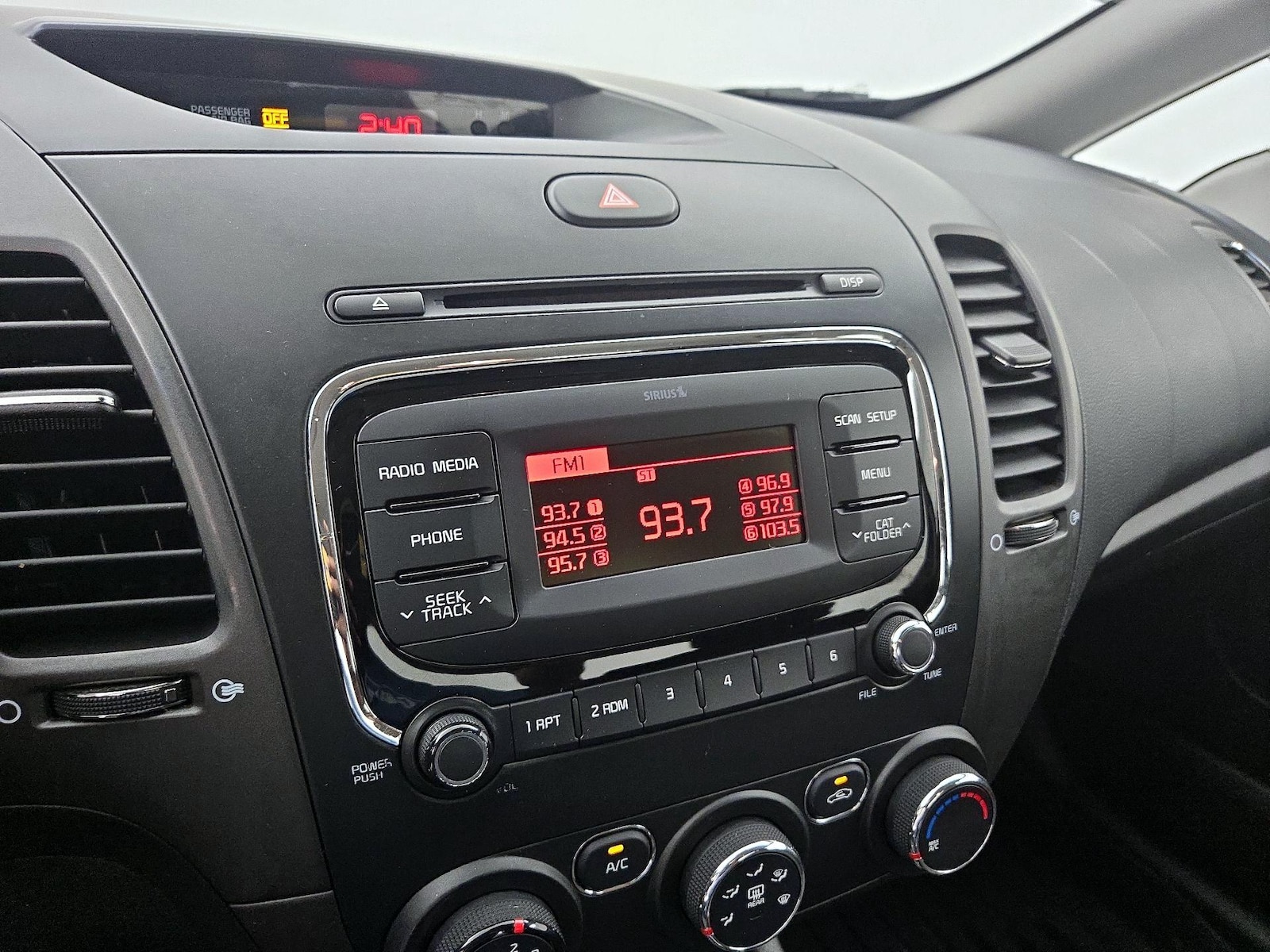 2018 Kia FORTE LX - Photo 15