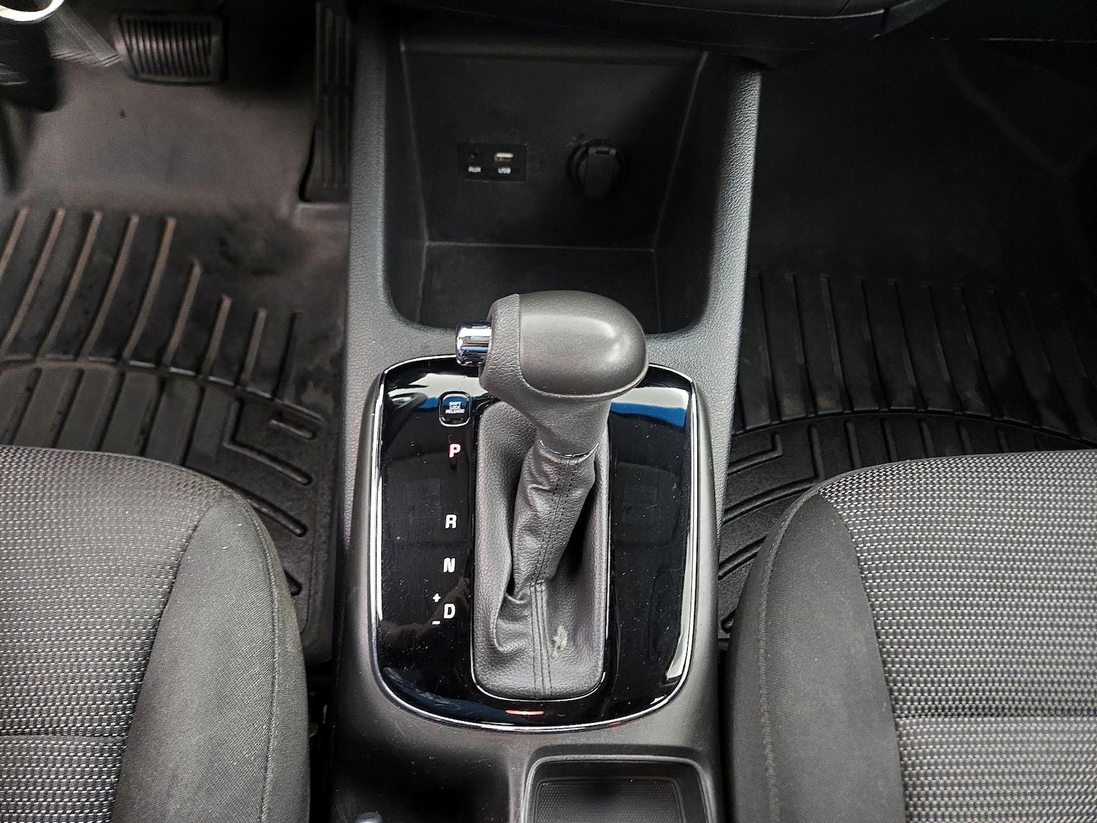 2018 Kia FORTE LX - Photo 17