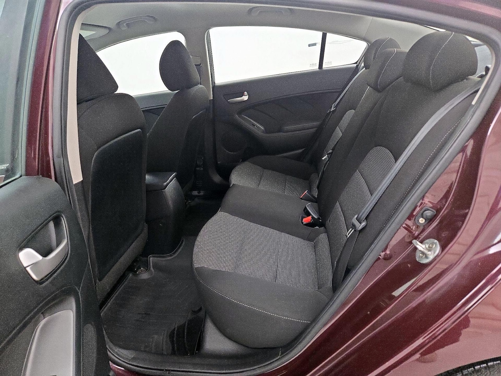 2018 Kia FORTE LX - Photo 19