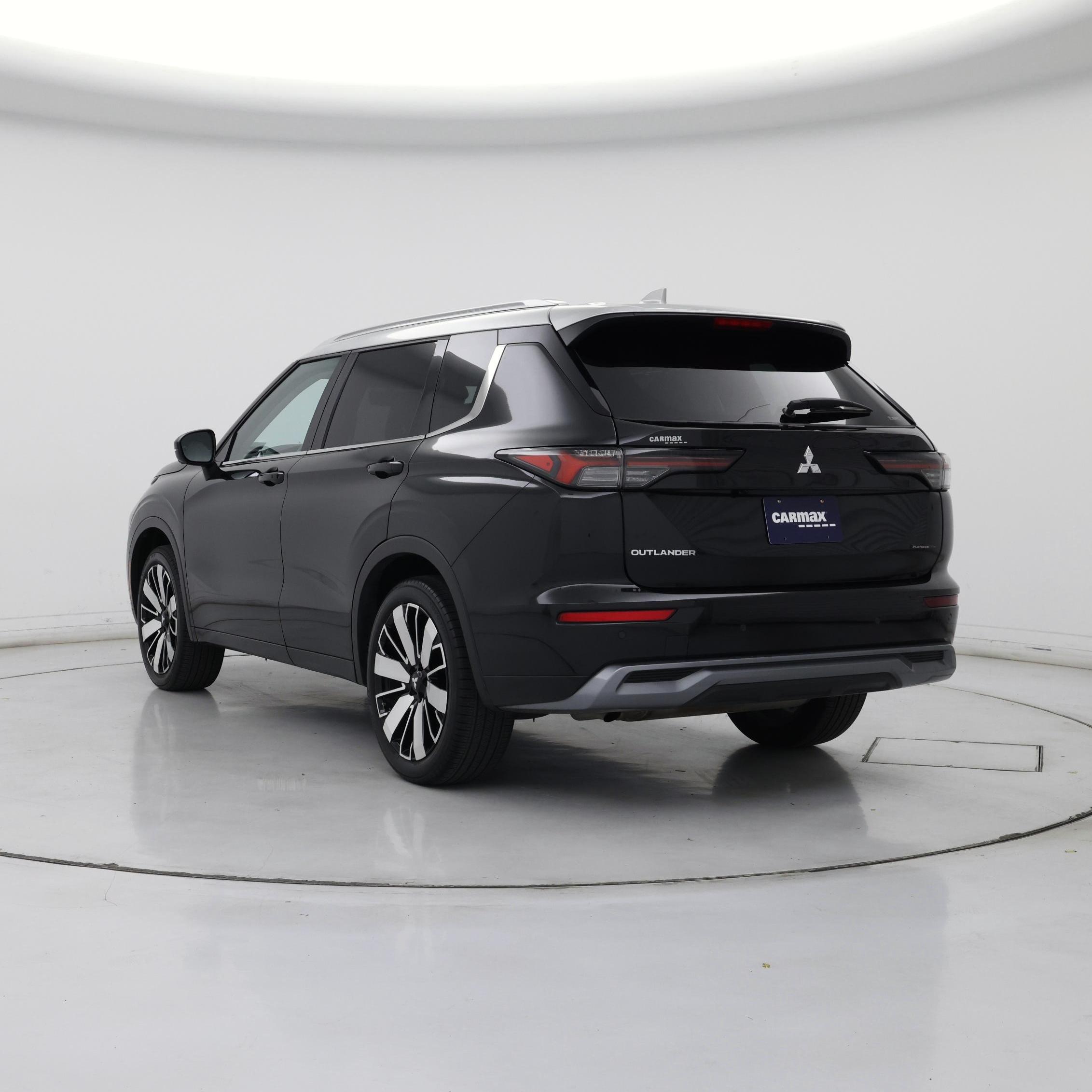 Thumbnail: 2025 Mitsubishi Outlander - 2