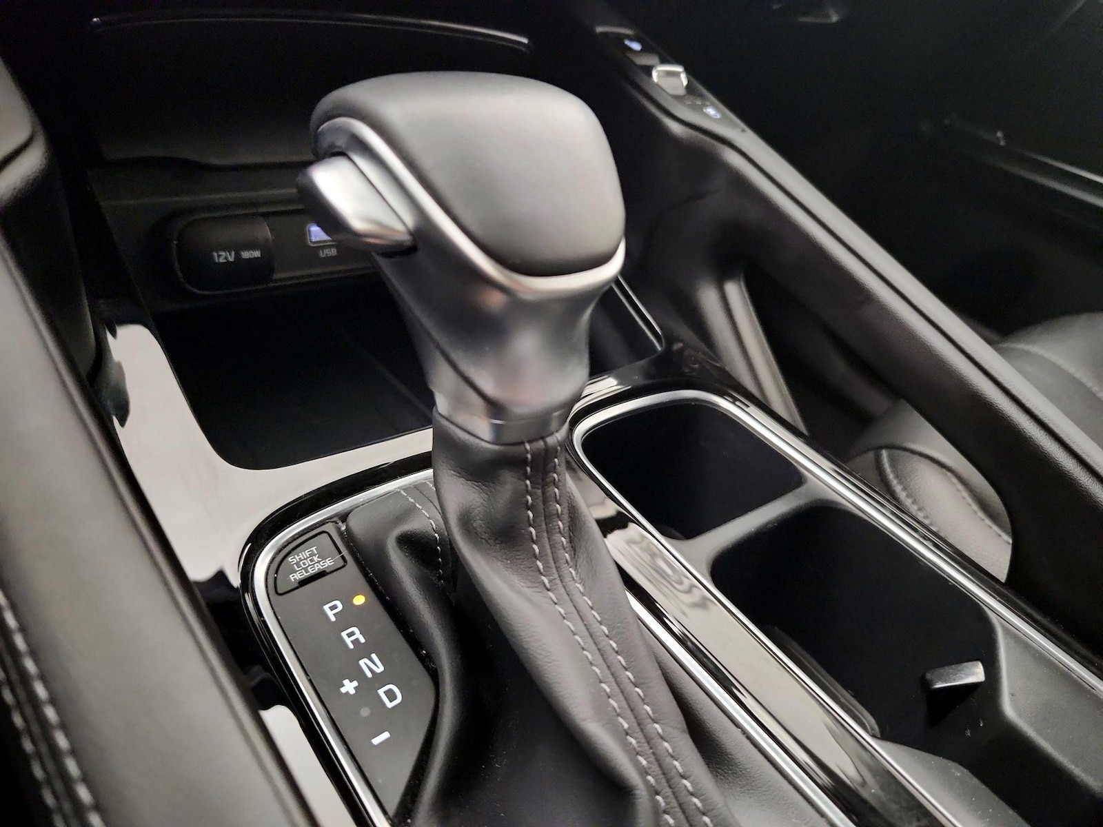 2024 Kia Telluride SX - Photo 19