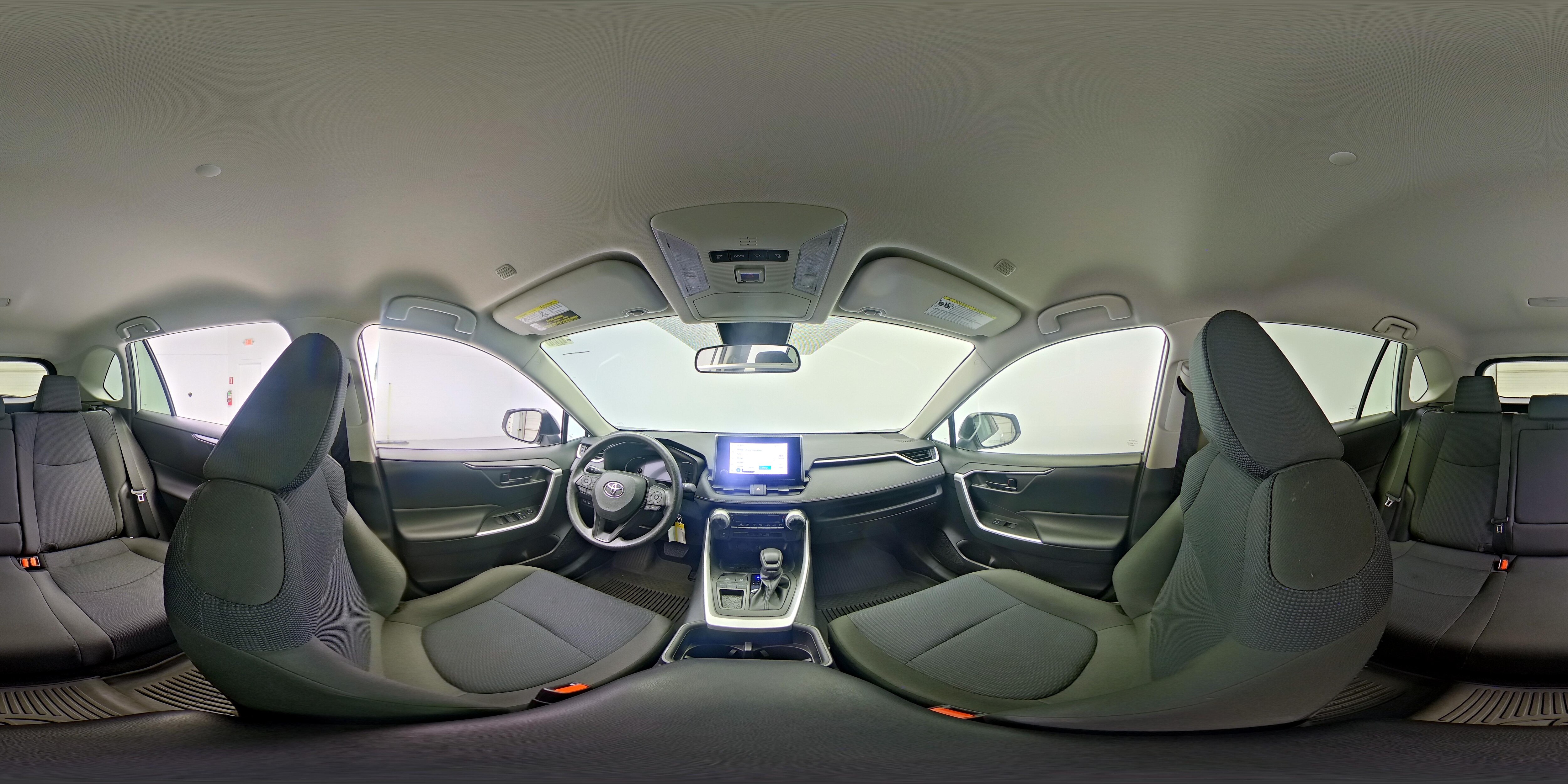 2023 Toyota RAV4 LE - Photo 24