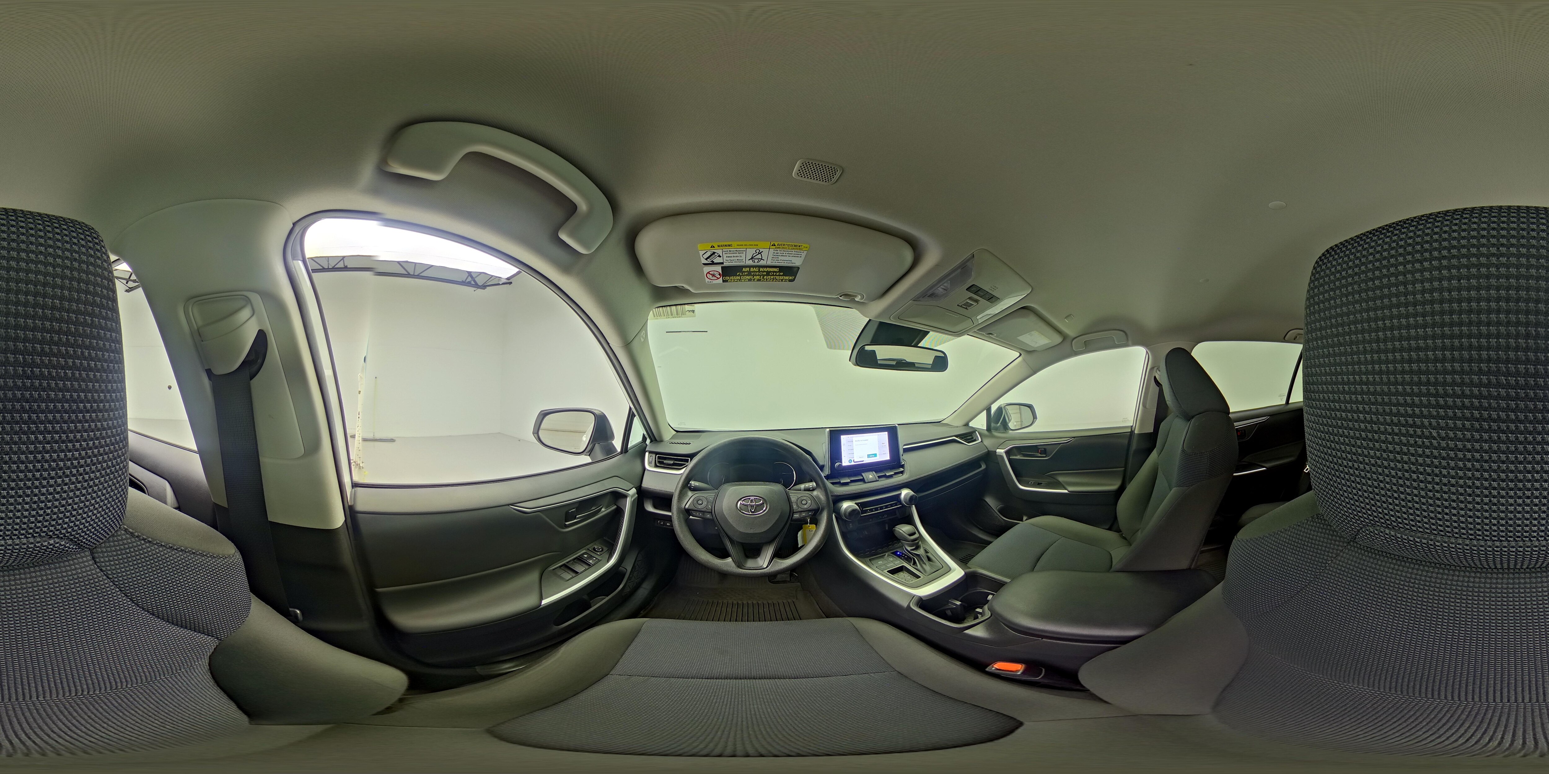 2023 Toyota RAV4 LE - Photo 26