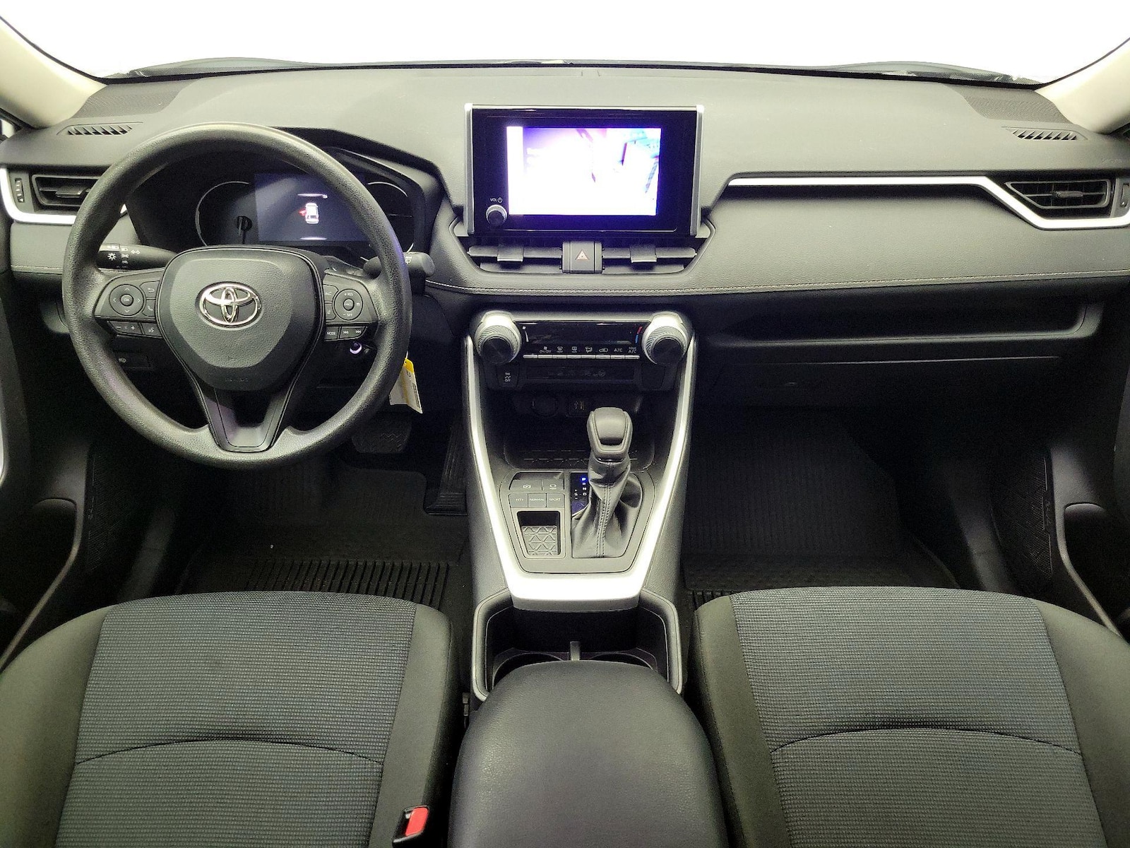 2023 Toyota RAV4 LE - Photo 10