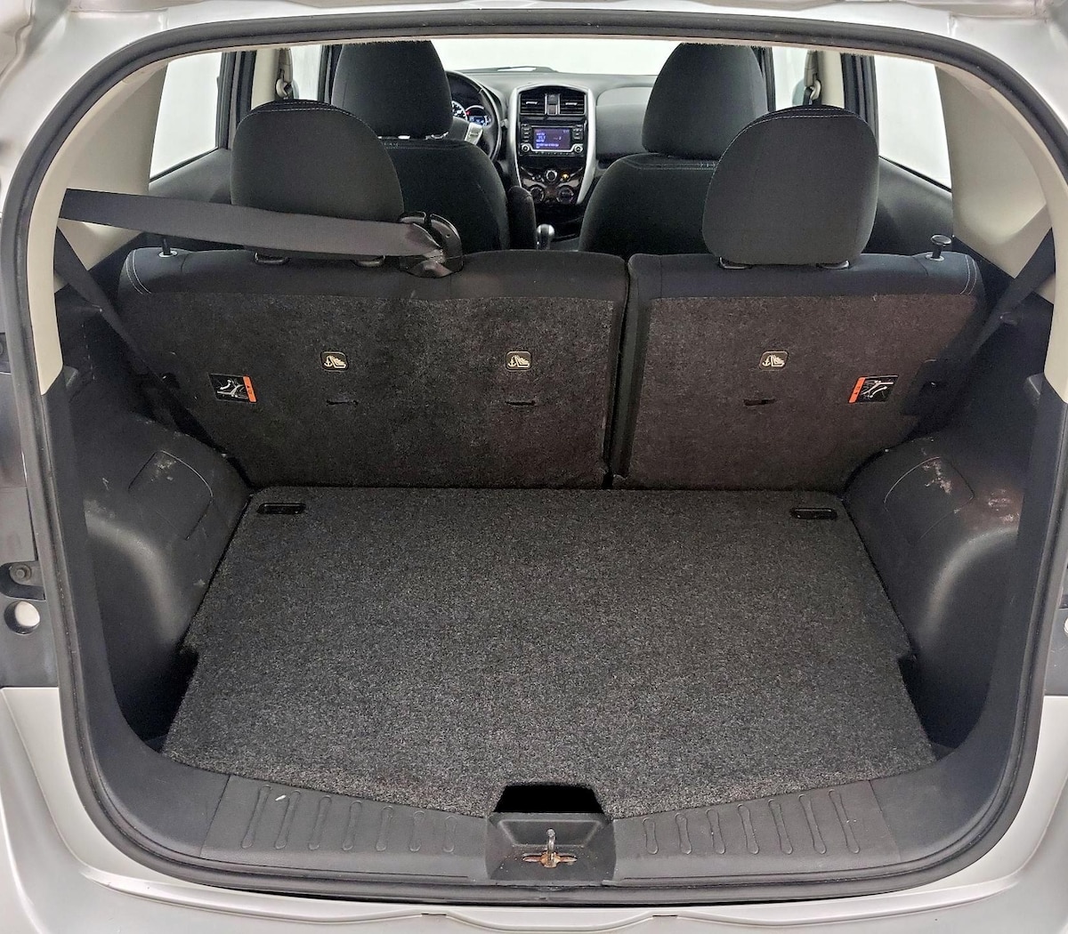 Trunk/Cargo (Seats Up)
