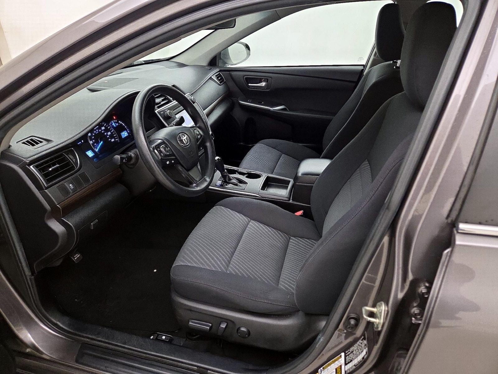 Power Seat(s) & Side Airbags
