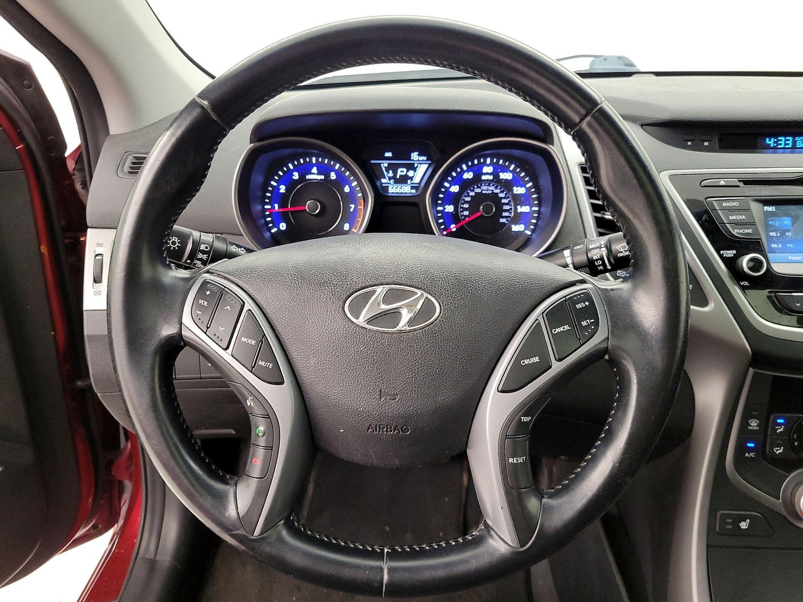 2016 Hyundai Elantra Value Edition - Photo 8