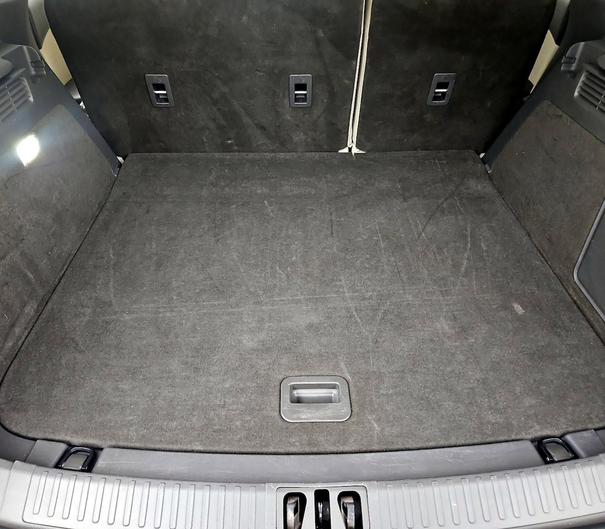 Trunk/Cargo (Seats Up)