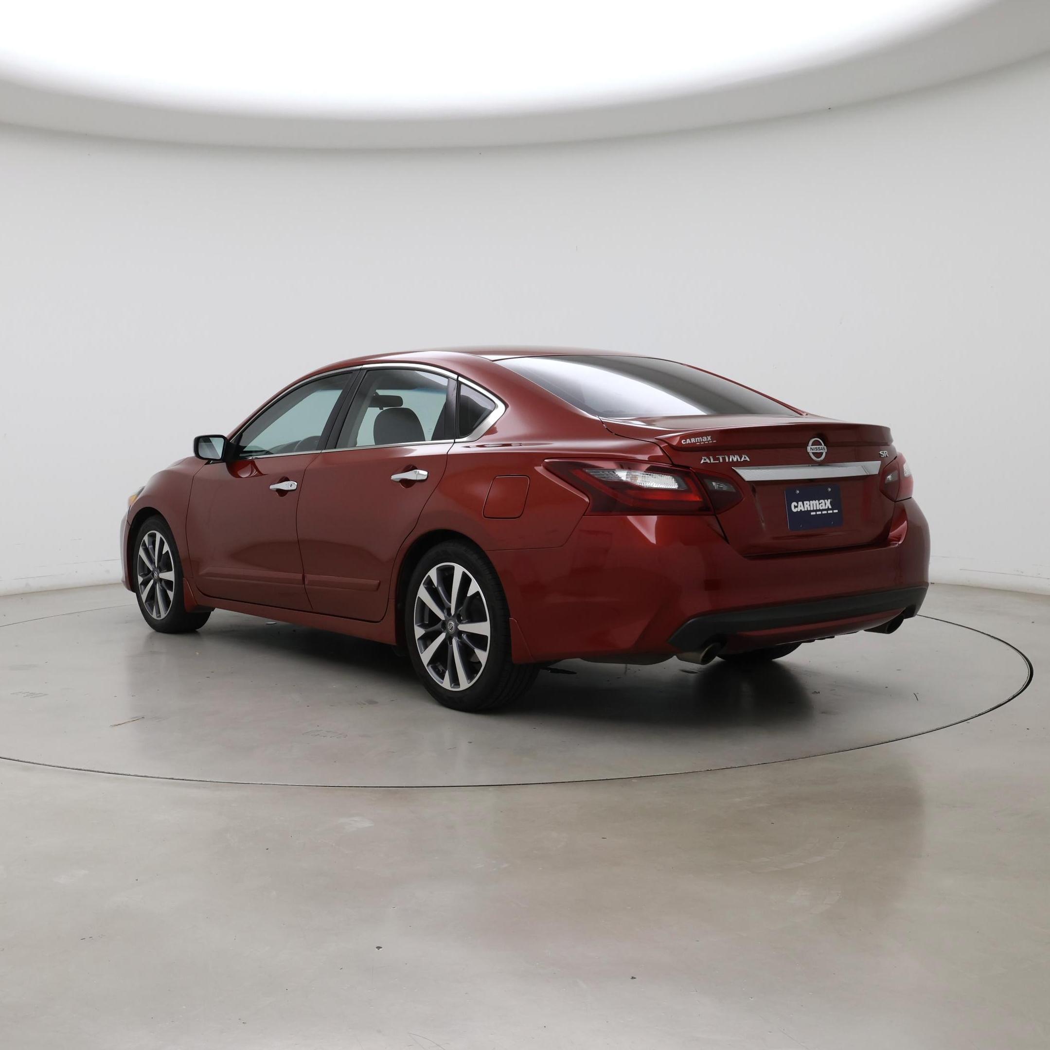 Thumbnail: 2017 Nissan Altima - 2
