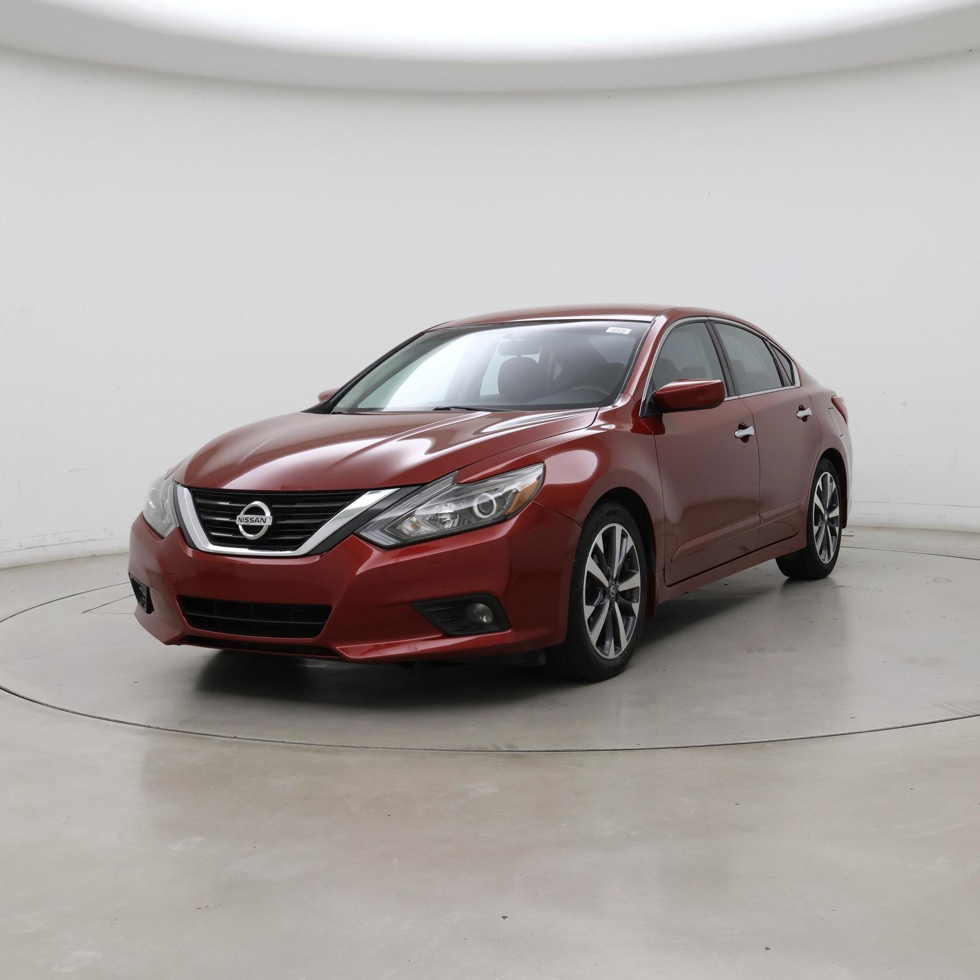 Thumbnail: 2017 Nissan Altima - 4