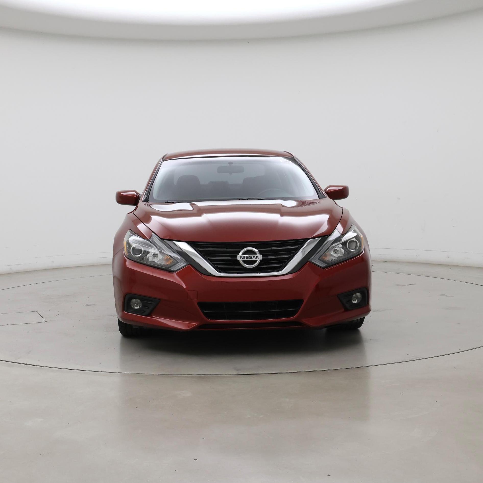 Thumbnail: 2017 Nissan Altima - 5