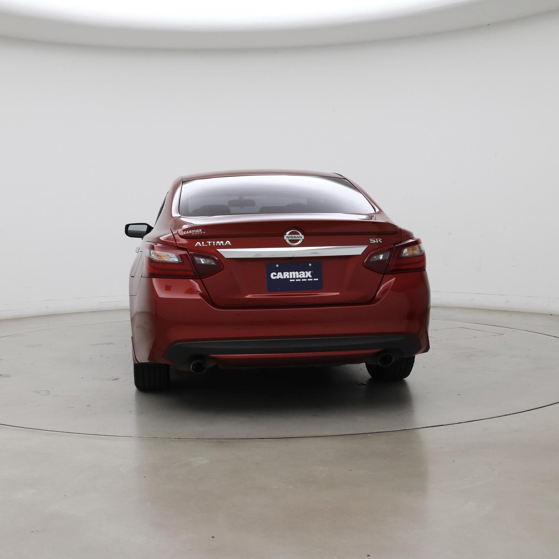 Thumbnail: 2017 Nissan Altima - 6