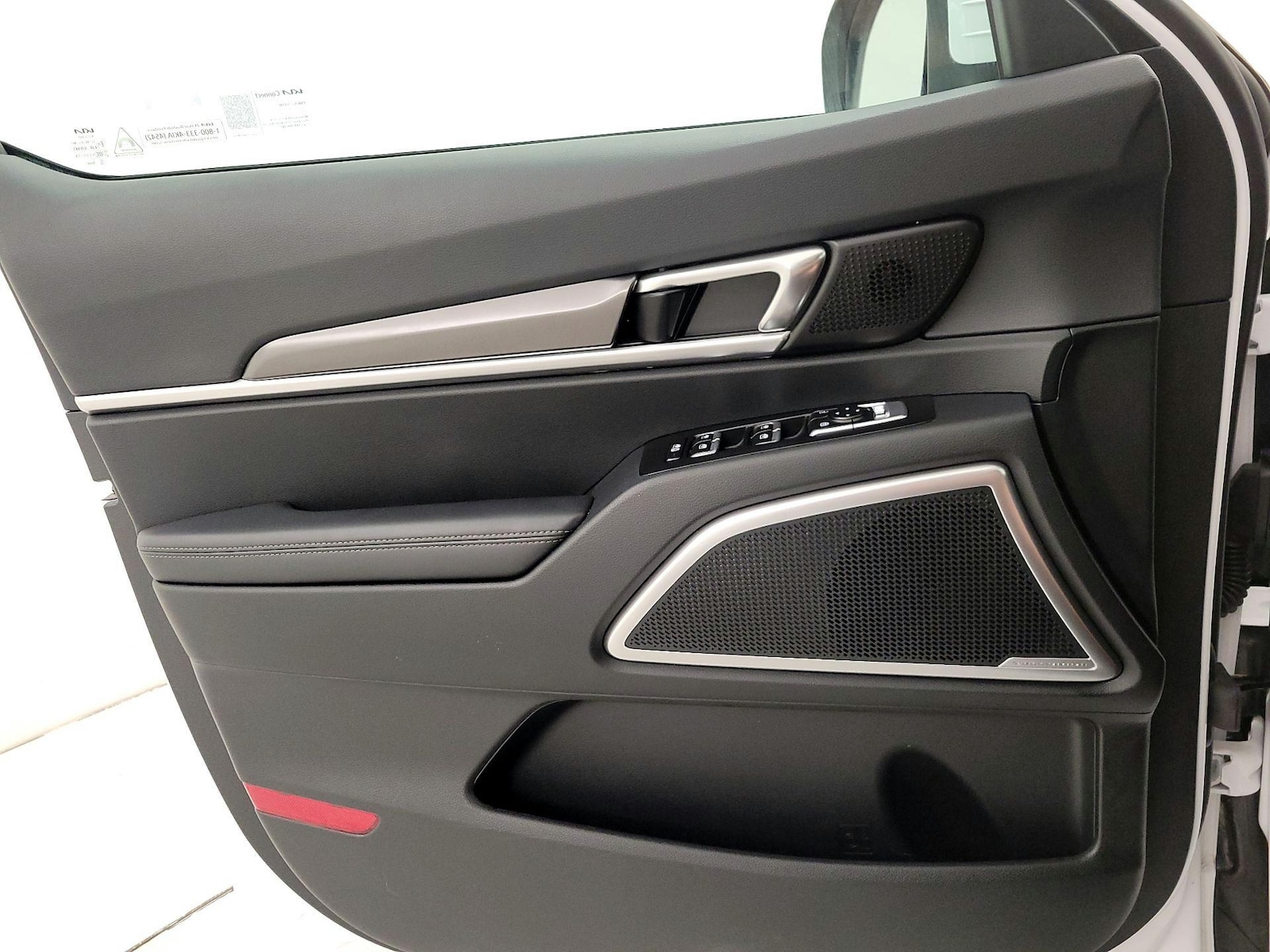 2024 Kia Telluride S - Photo 13