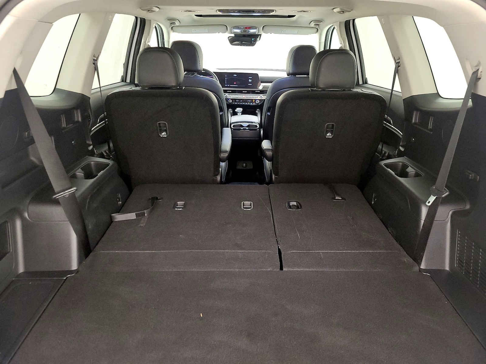 2024 Kia Telluride S - Photo 25