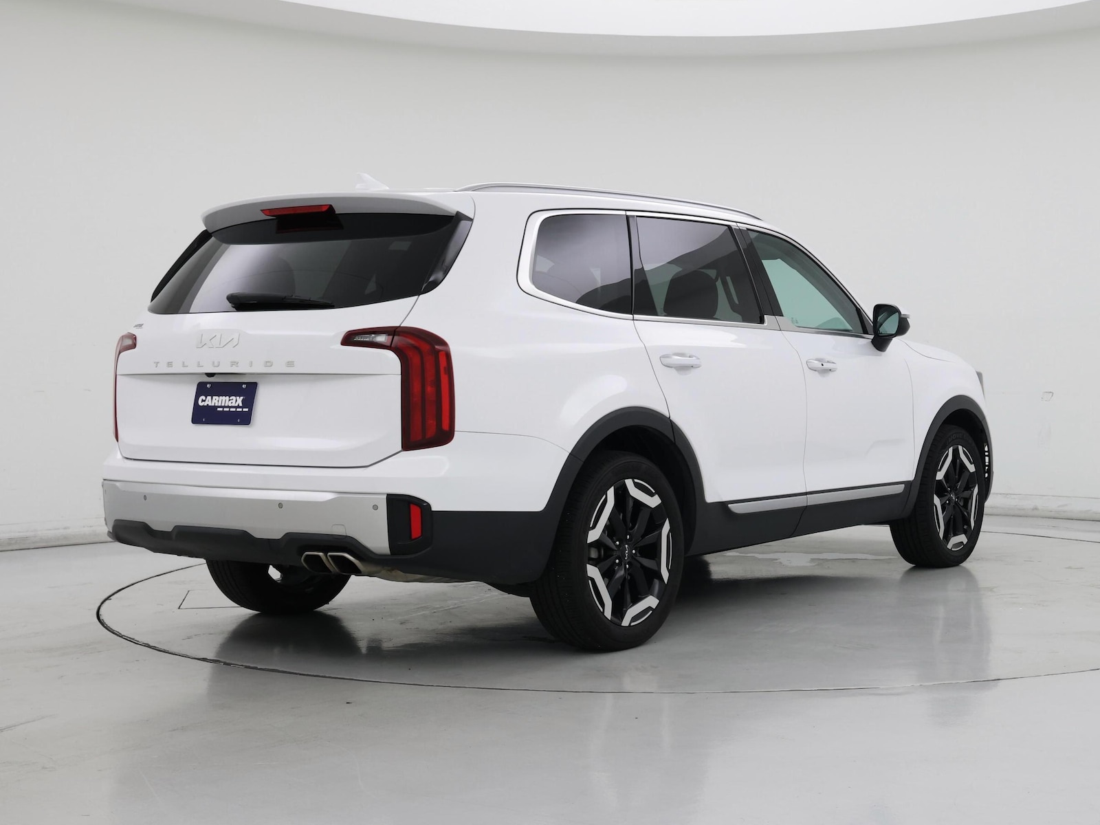 2024 Kia Telluride S - Photo 9